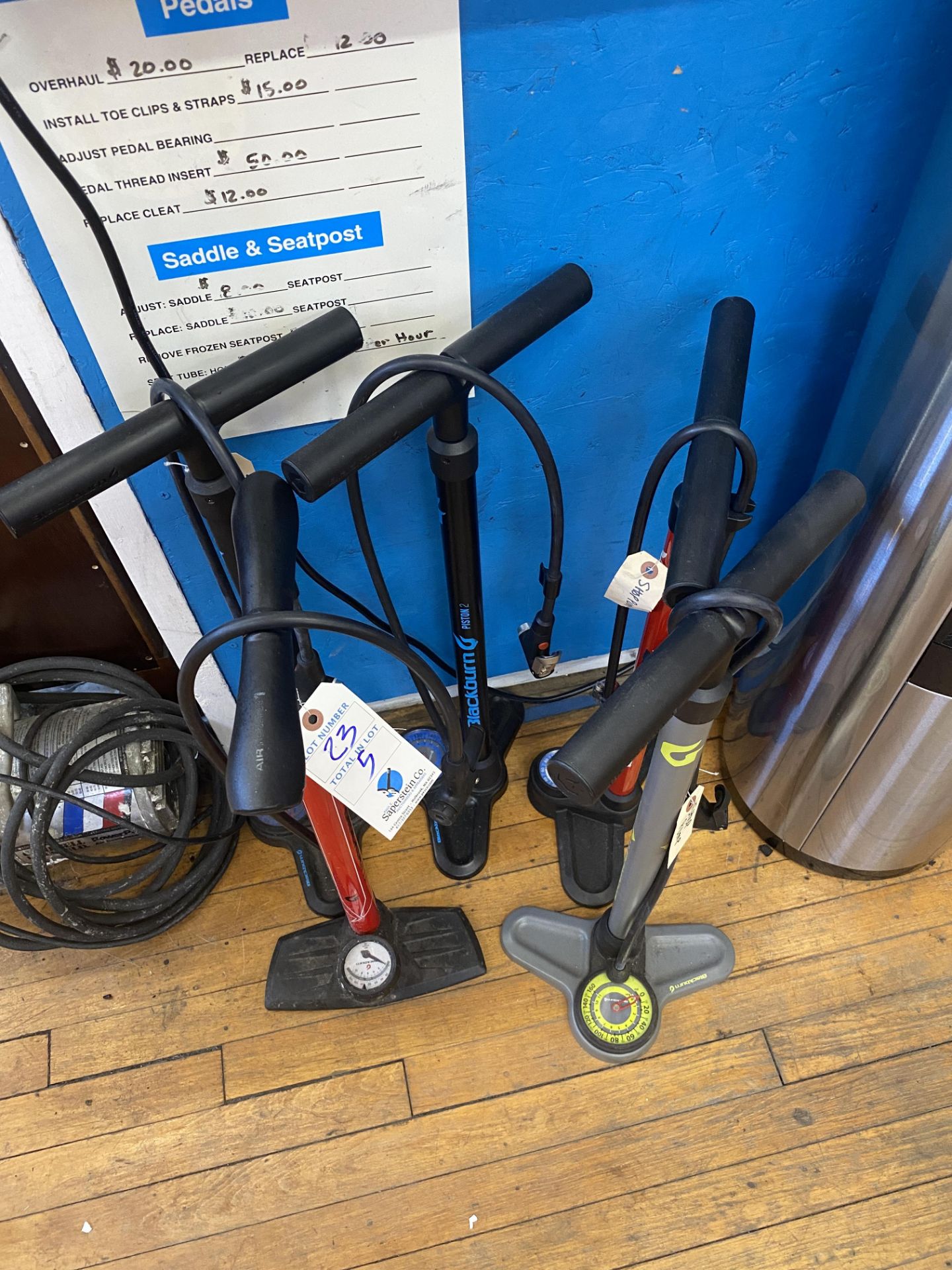 (Lot) (5) Asst. Floor Pumps