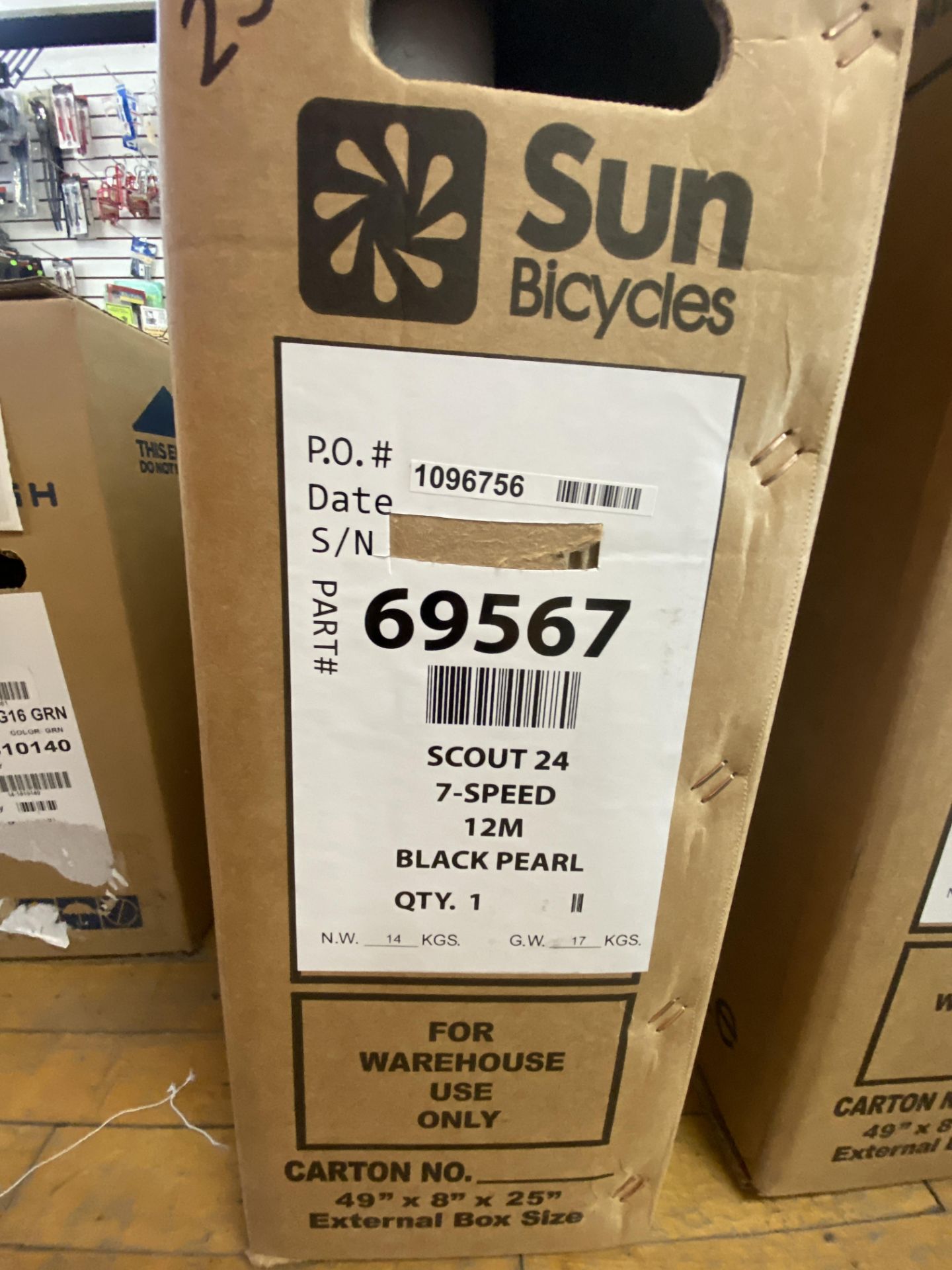 Sun Black Pearl 7 Speed Scout 24 NIB $409 Retail