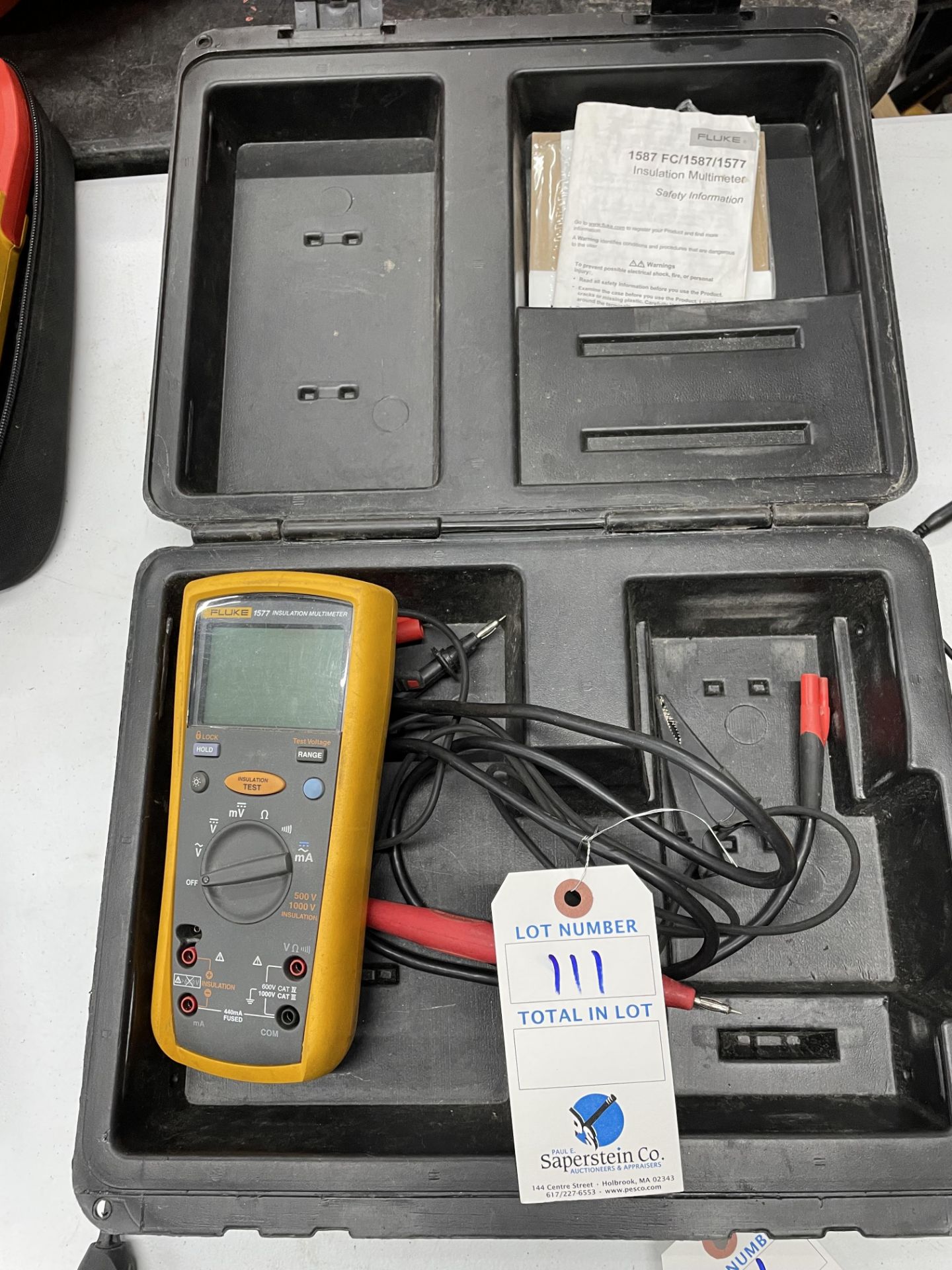 Fluke #1577 Insulation Meter w/ Leads and Case