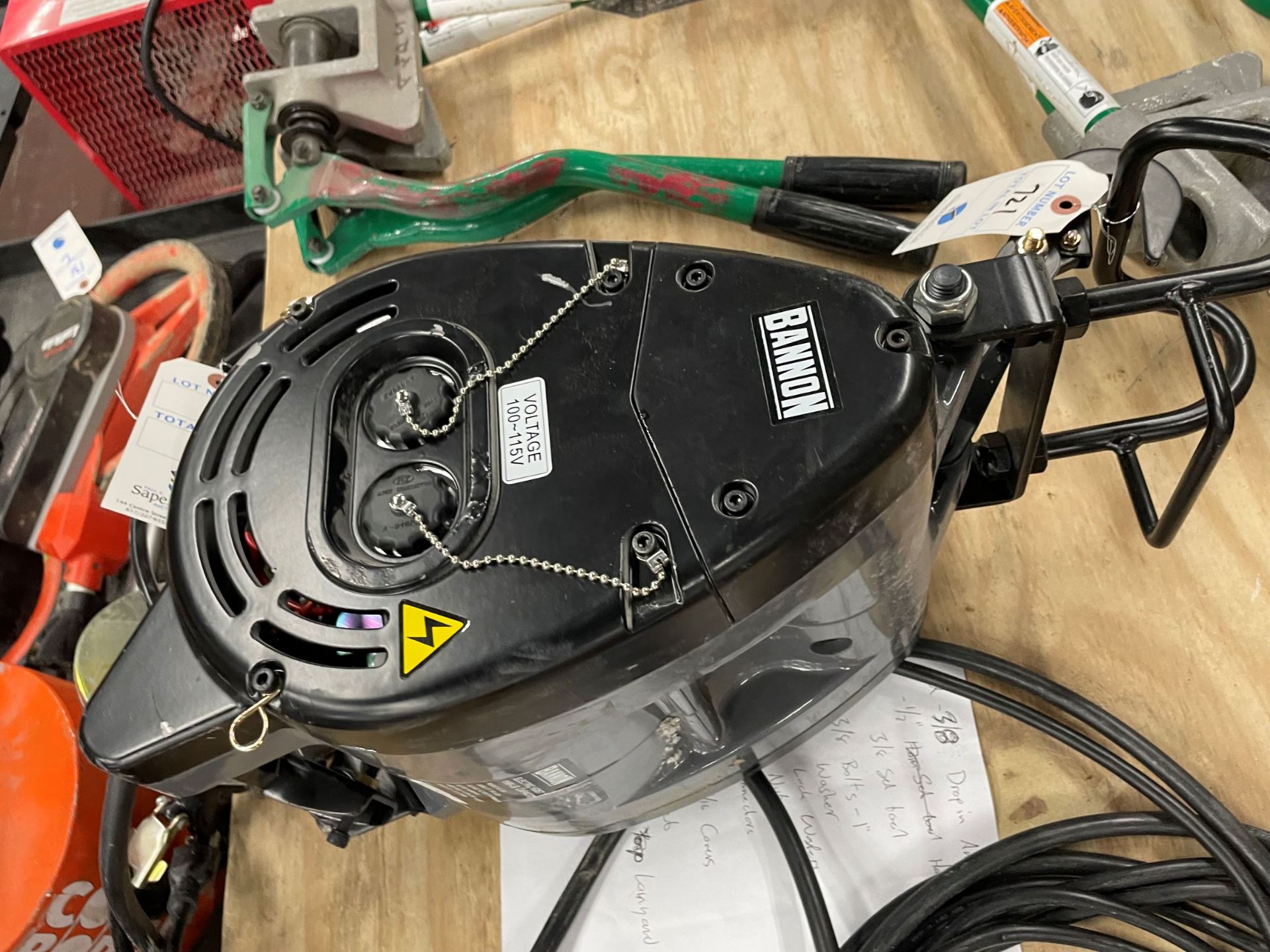 Bannon Electric Hoist 1000Lb Capacity