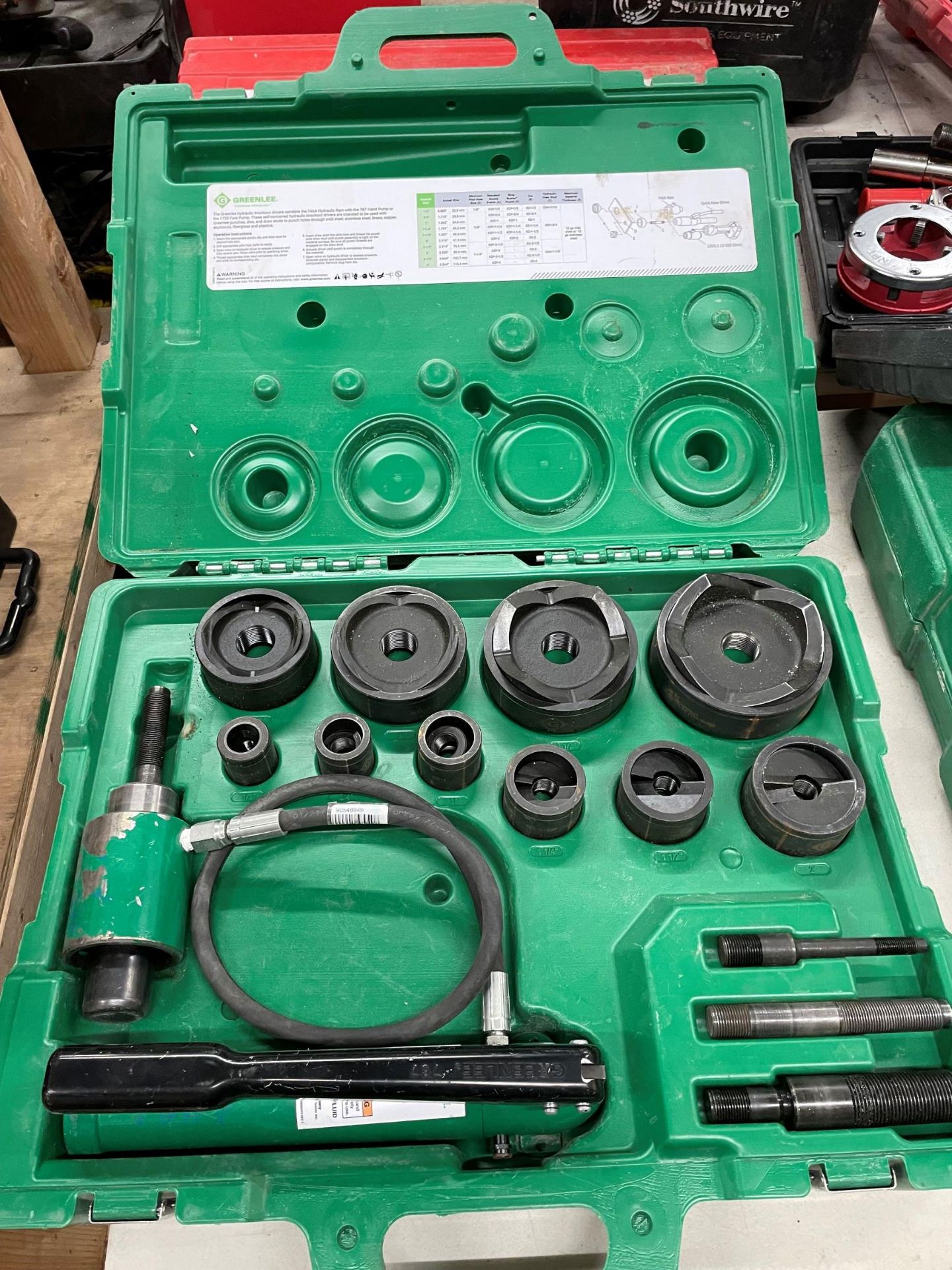 Greenlee #767 Hydraulic Punch Knock Out Kit w/ Case