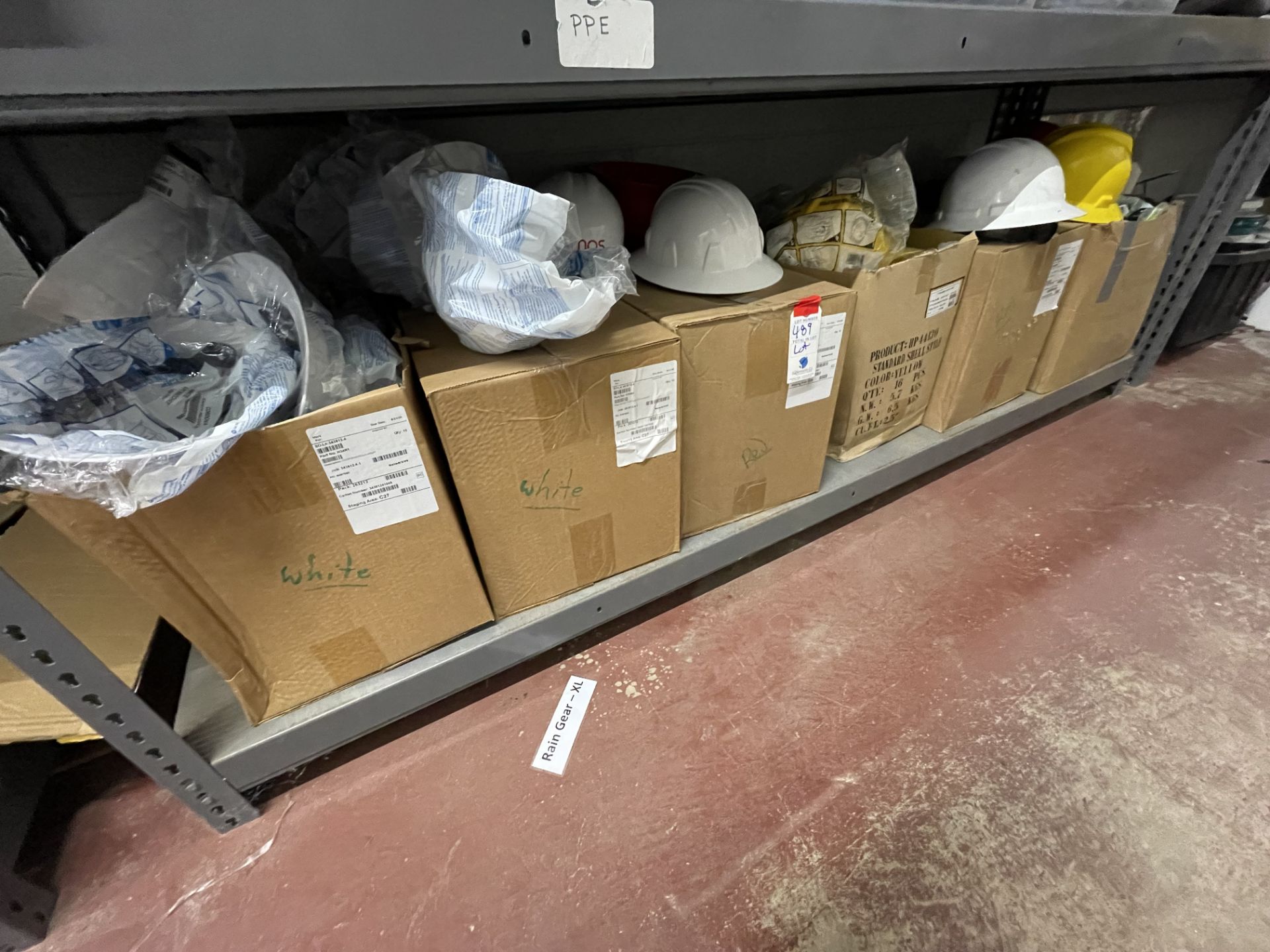 (Lot) Asst. hard hats on 1 Shelf