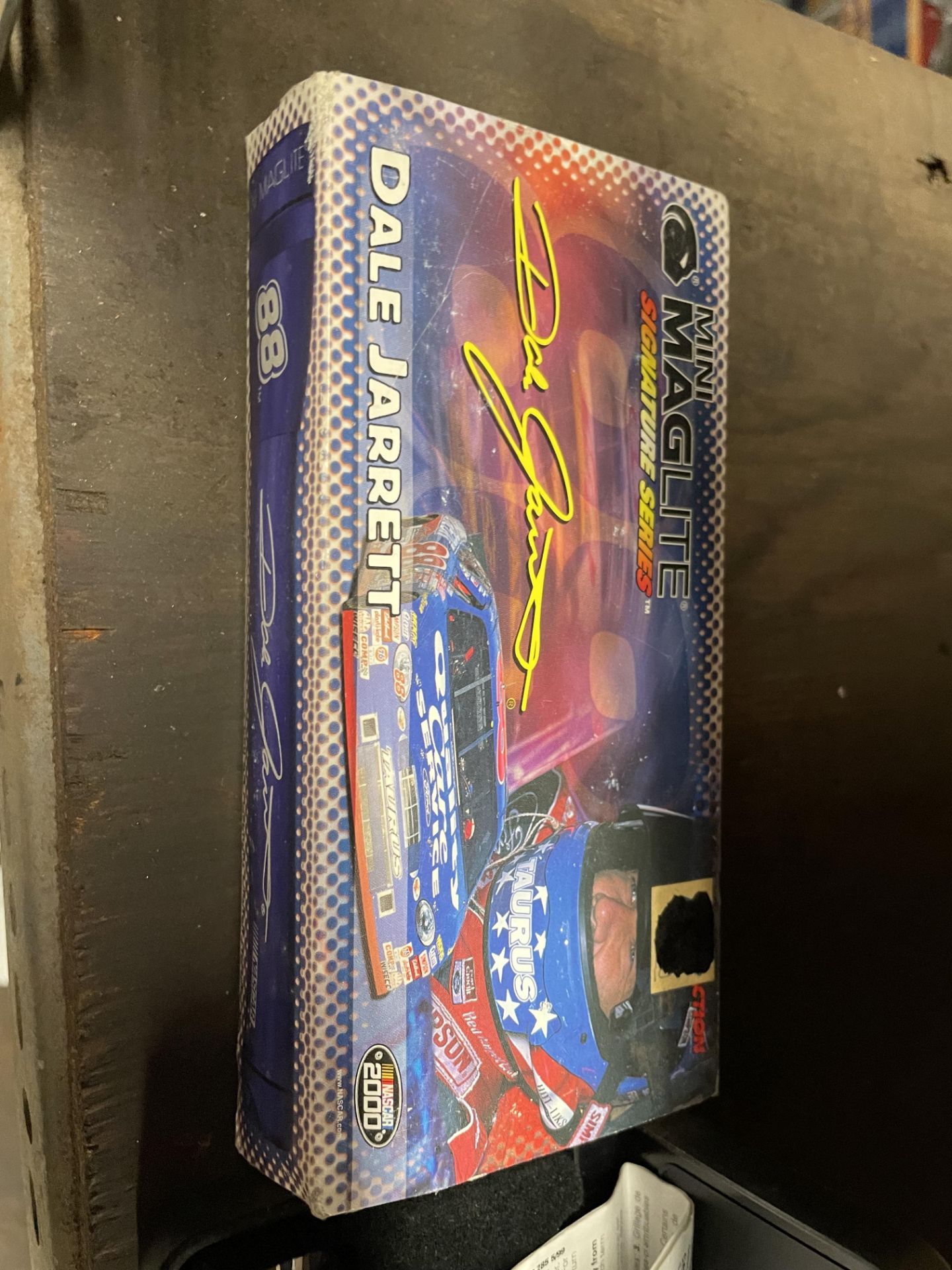 New Dale Jarrett NASCAR 2000 Mini Mag Light w/ Box & Case