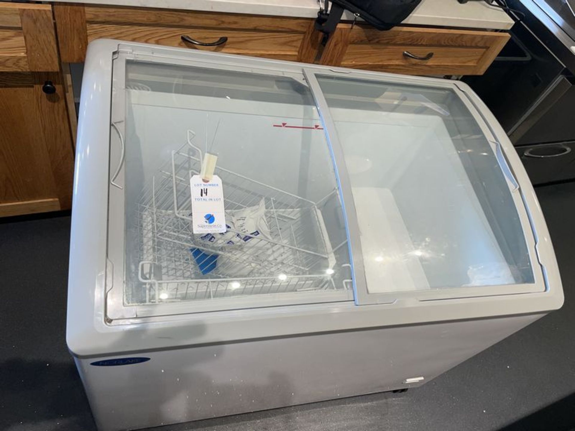 Norlake #Msc-41An Chest Showcase Freezer (All items sold for removal by Friday November 12, 2021