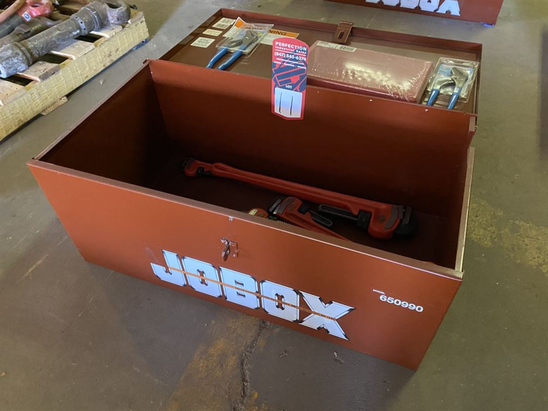 JOBOX 650990 Tool Box w/ Assorted RIDGID Pipe Wrenches (Location: Ferguson Warehouse)