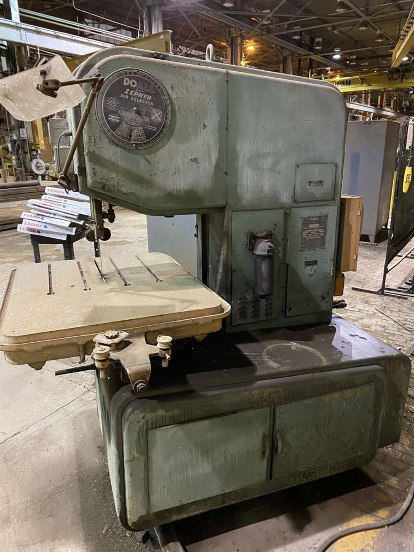 DOALL MP20 Vertical Bandsaw, s/n 3252645 (Location: Machine Shop) - Image 3 of 6