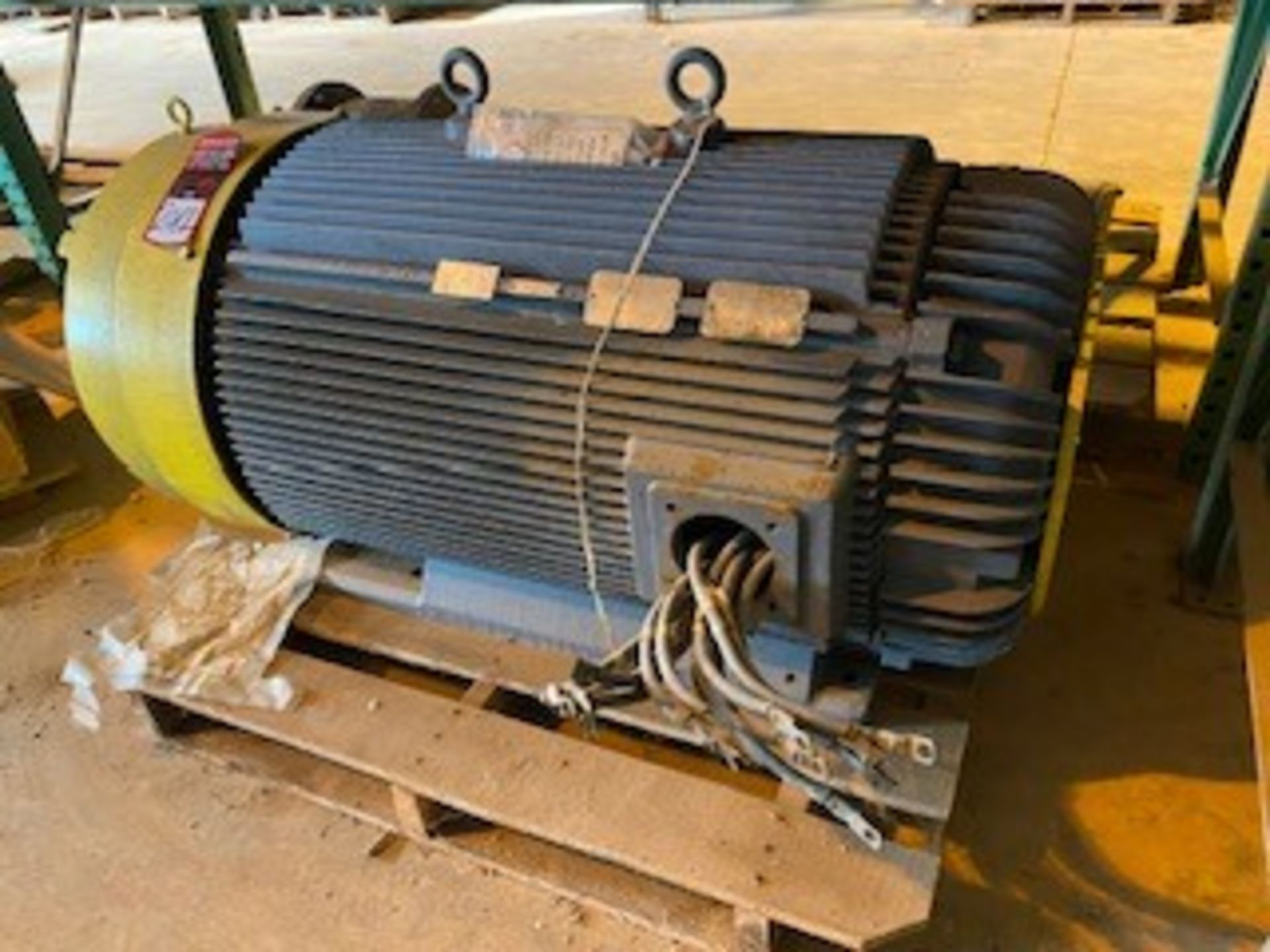 RELIANCE 400 HP Electric Motor (Location: Motor Warehouse)