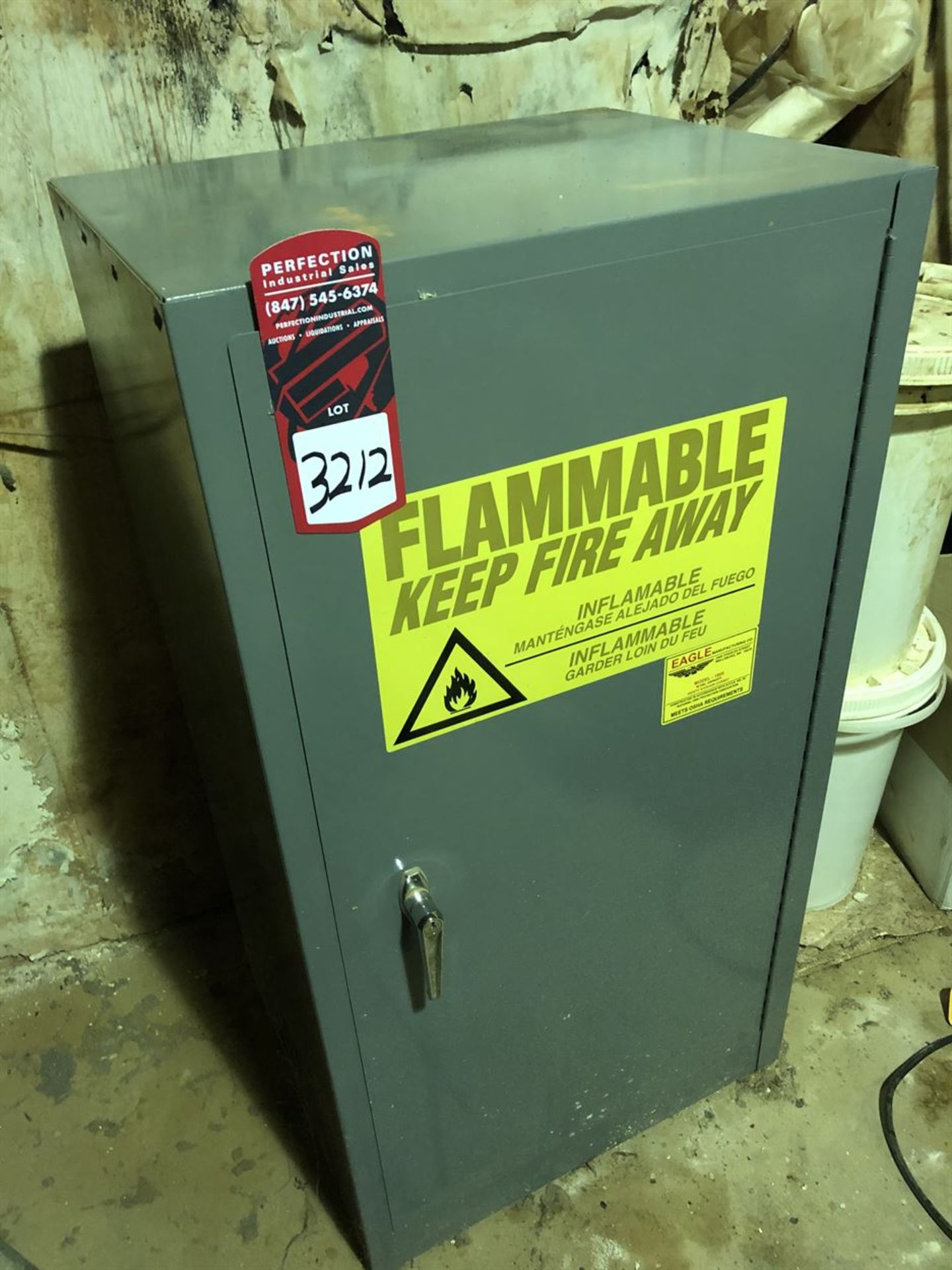 EAGLE Flammable Liquids Cabinet (Location: Metallurgical Lab)