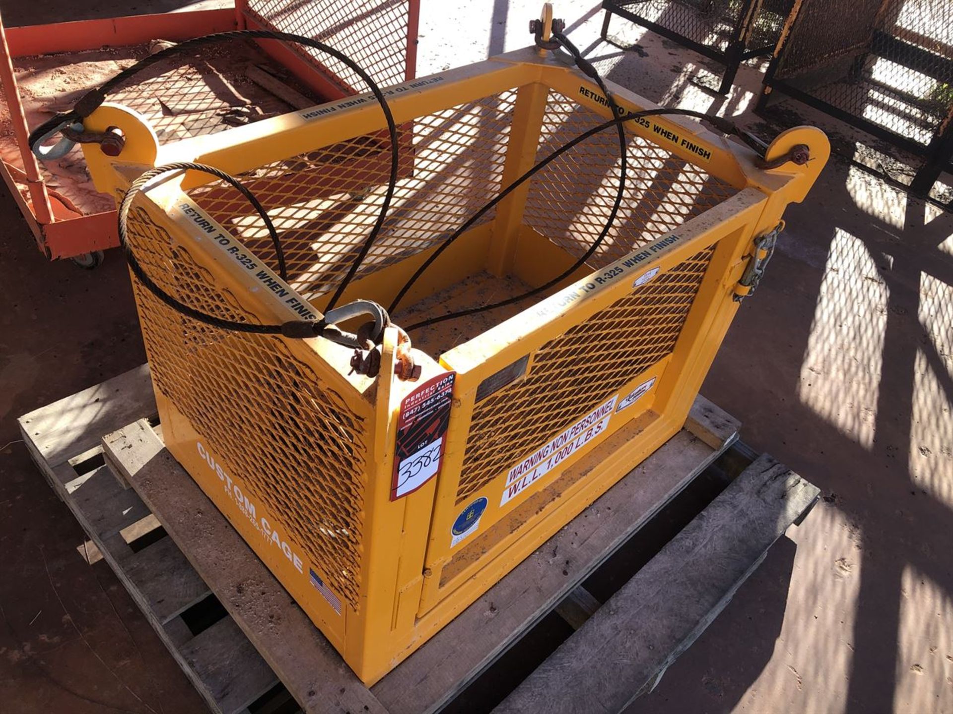 LAKESHORE M36 Lifting Basket, 1000 LB Capacity (Location: Outside Chemical Warehouse)