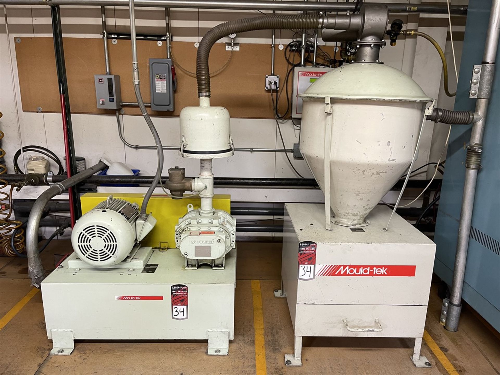 MOULD-TEK 320PS Vacuum Delivery System, s/n 14037, w/ Convey Pacer III Series S Control