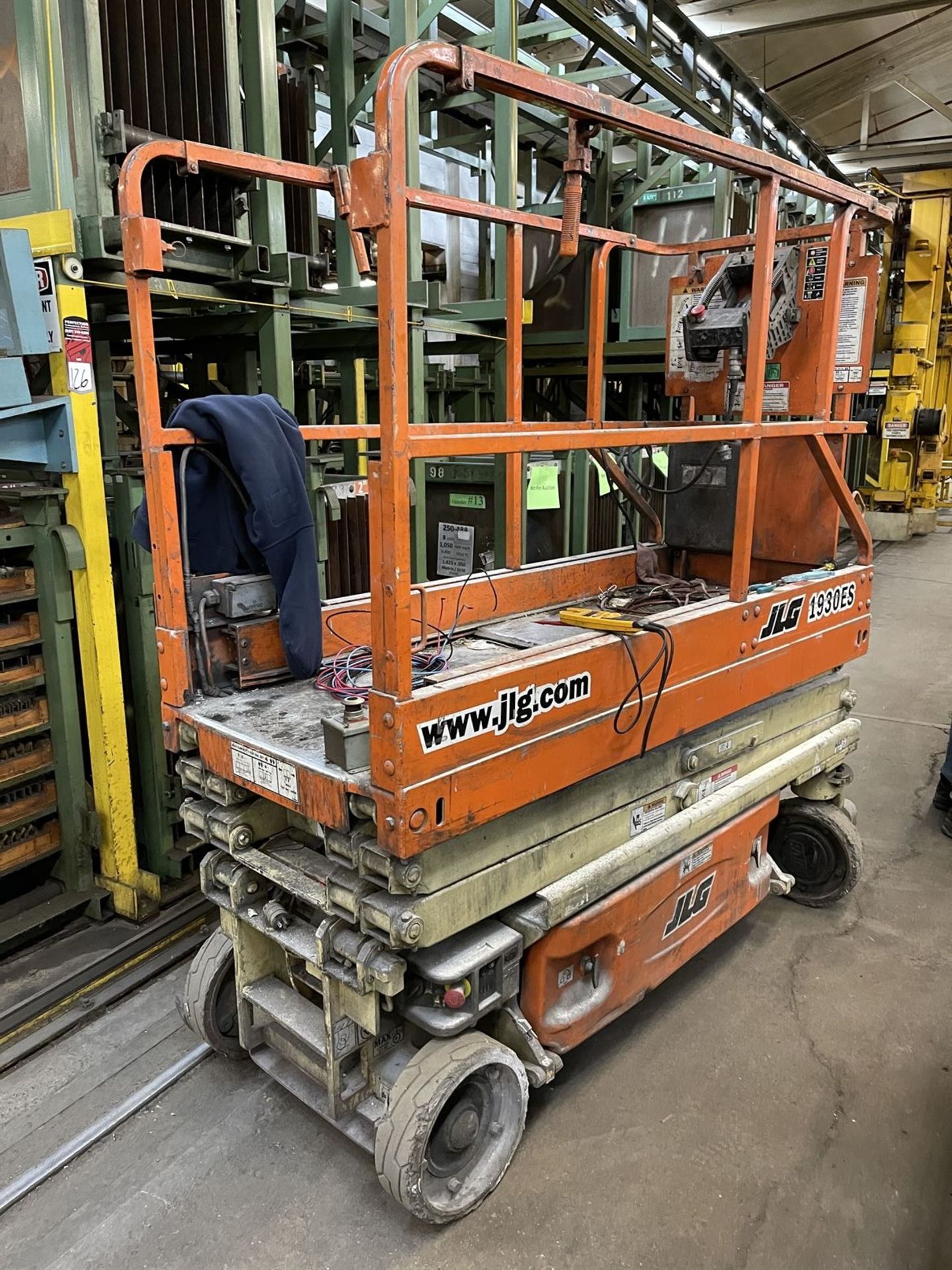 JLG 1930ES Scissor Man Lift, s/n 0200118241, 18.8' Max Lift Height - Bild 2 aus 6