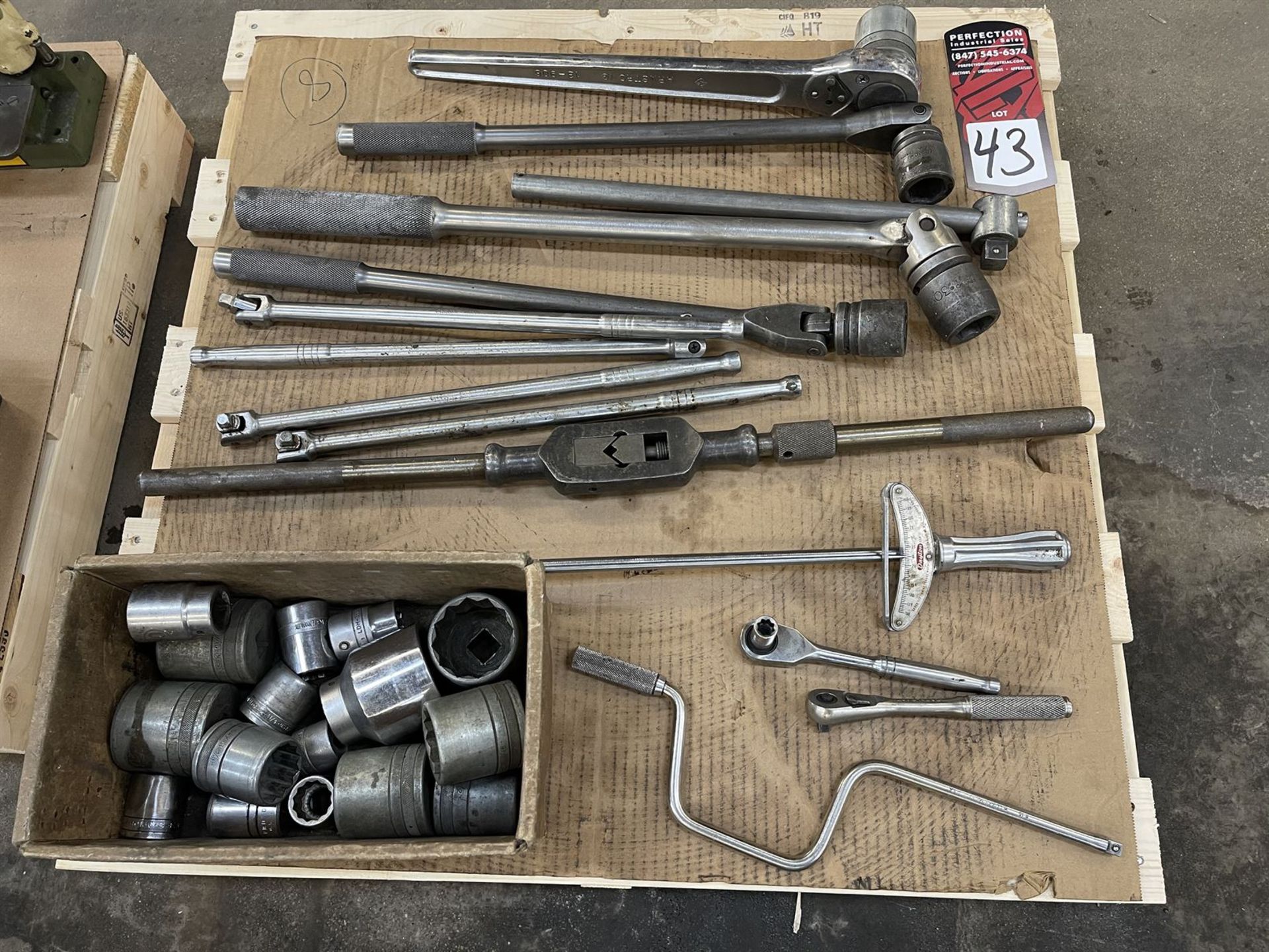 Lot of Assorted Sockets and Rachets