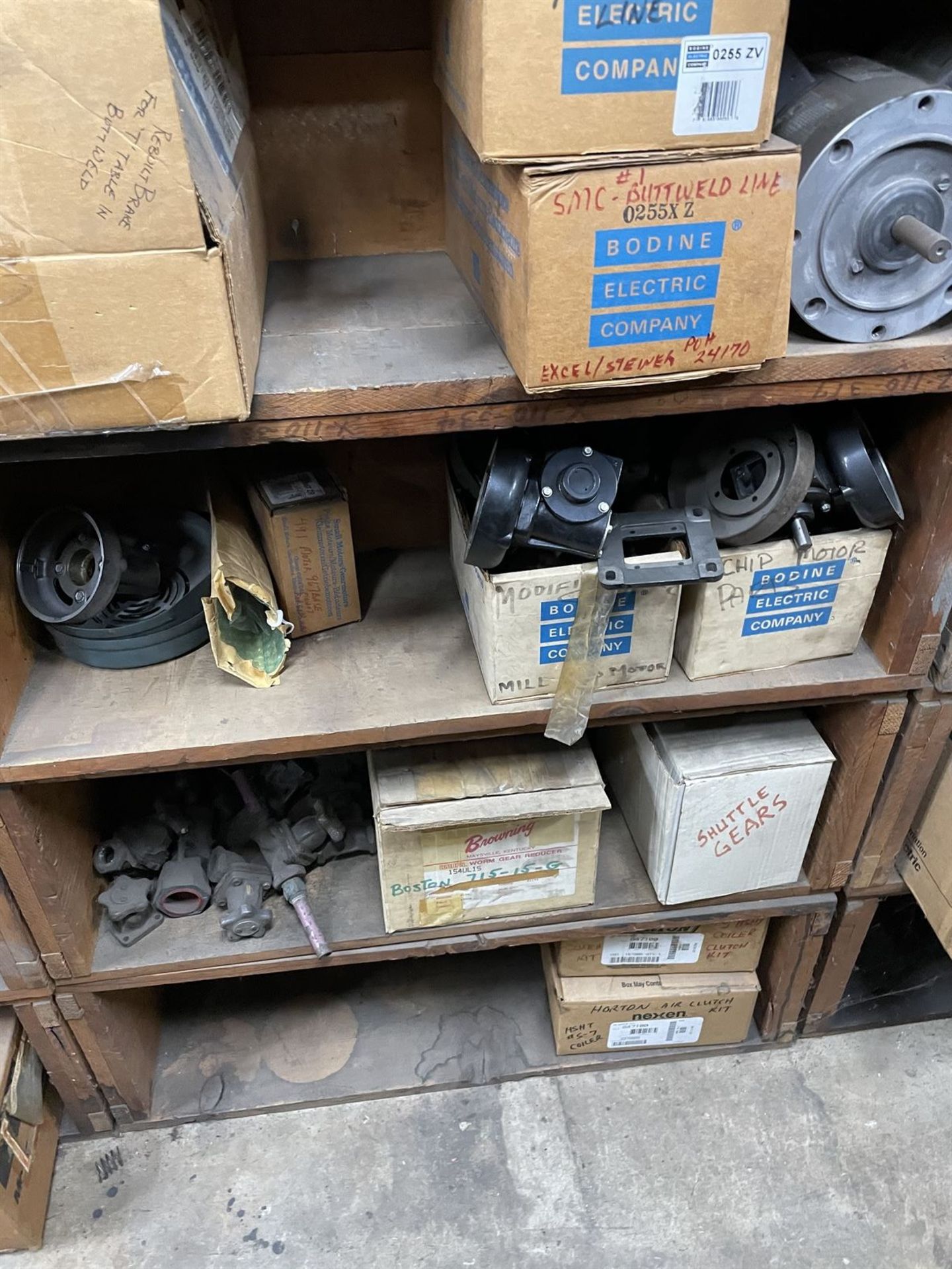 Lot of (4) Shelving Units w/ Assorted dust collector, splitter and miller parts - Image 8 of 30