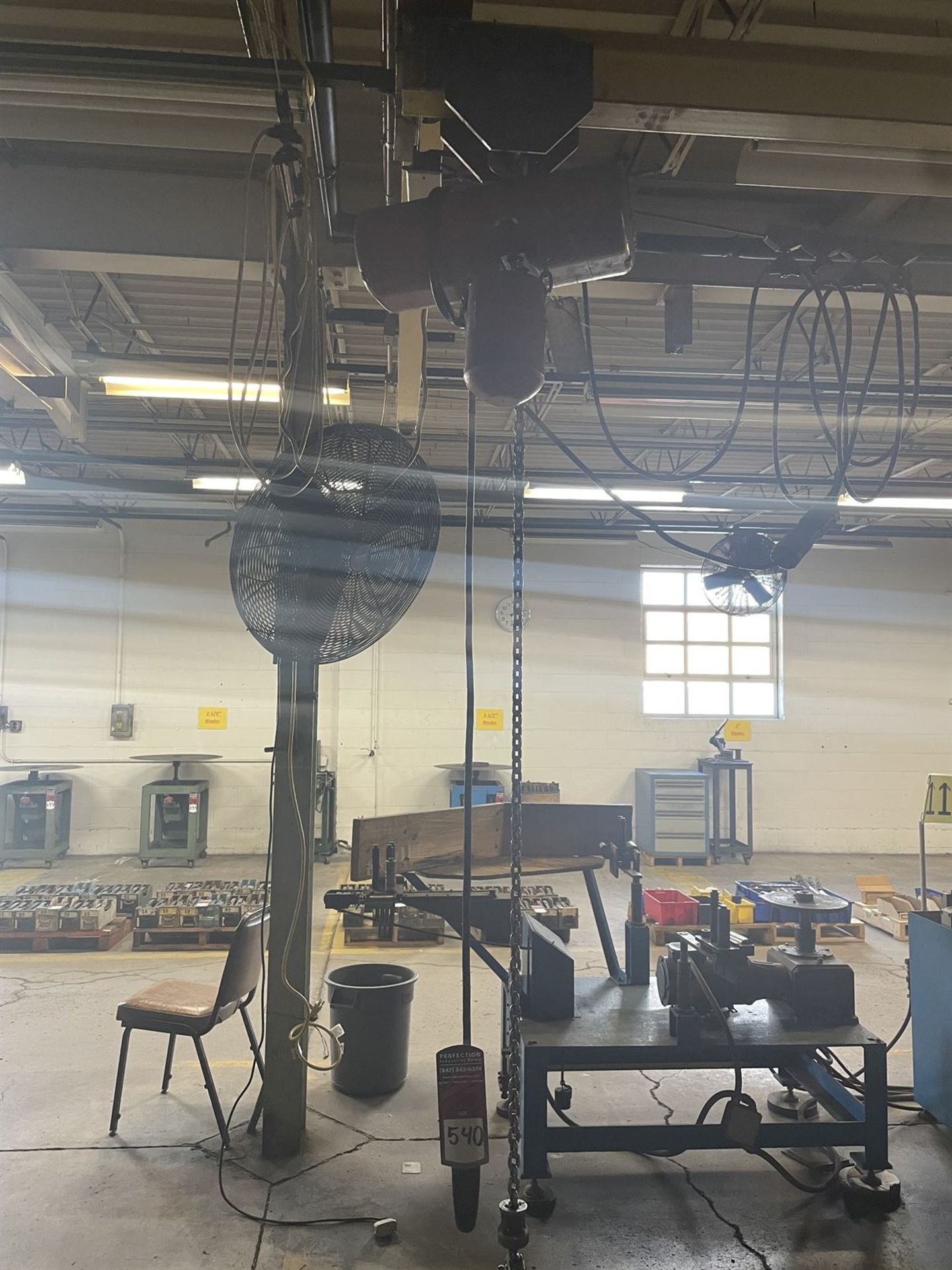 1/2 Ton CM Lodestar Electric Hoist w/ Pendant Control