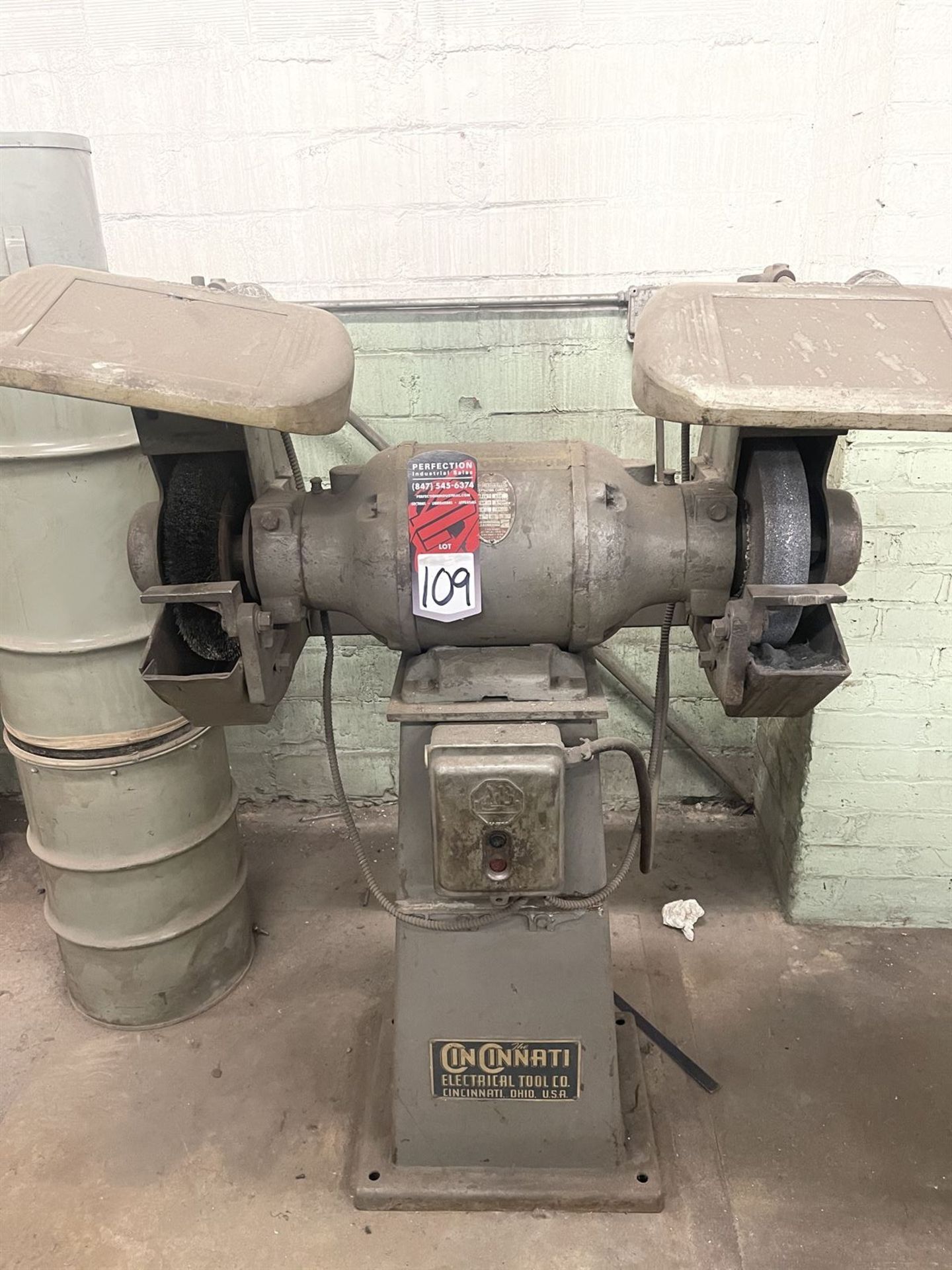 CINCINNATI GP0A 105 Dual End Pedestal Grinder, s/n 226216, 3 HP - Image 2 of 4