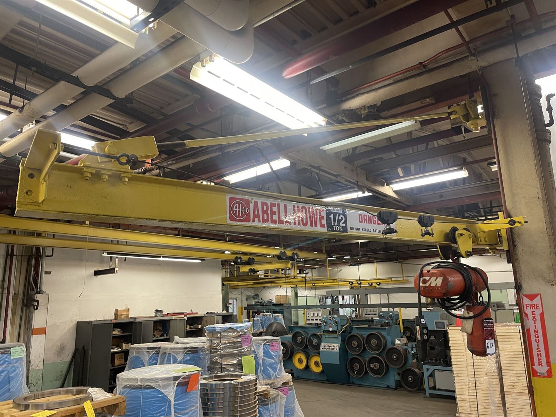 ABELL-HOWE Girder Mounted Jib Crane w/ 1/2 Ton CM Lodestar Electric Hoist w/ Pendant Control - Bild 3 aus 4