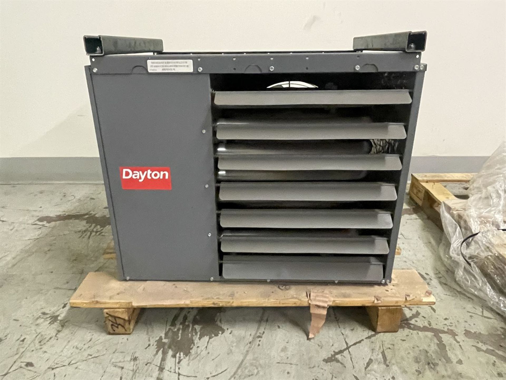 Dayton Commerical Heater, (Item located at 2375 Touhy Ave, Elk Grove Village, IL 600047)