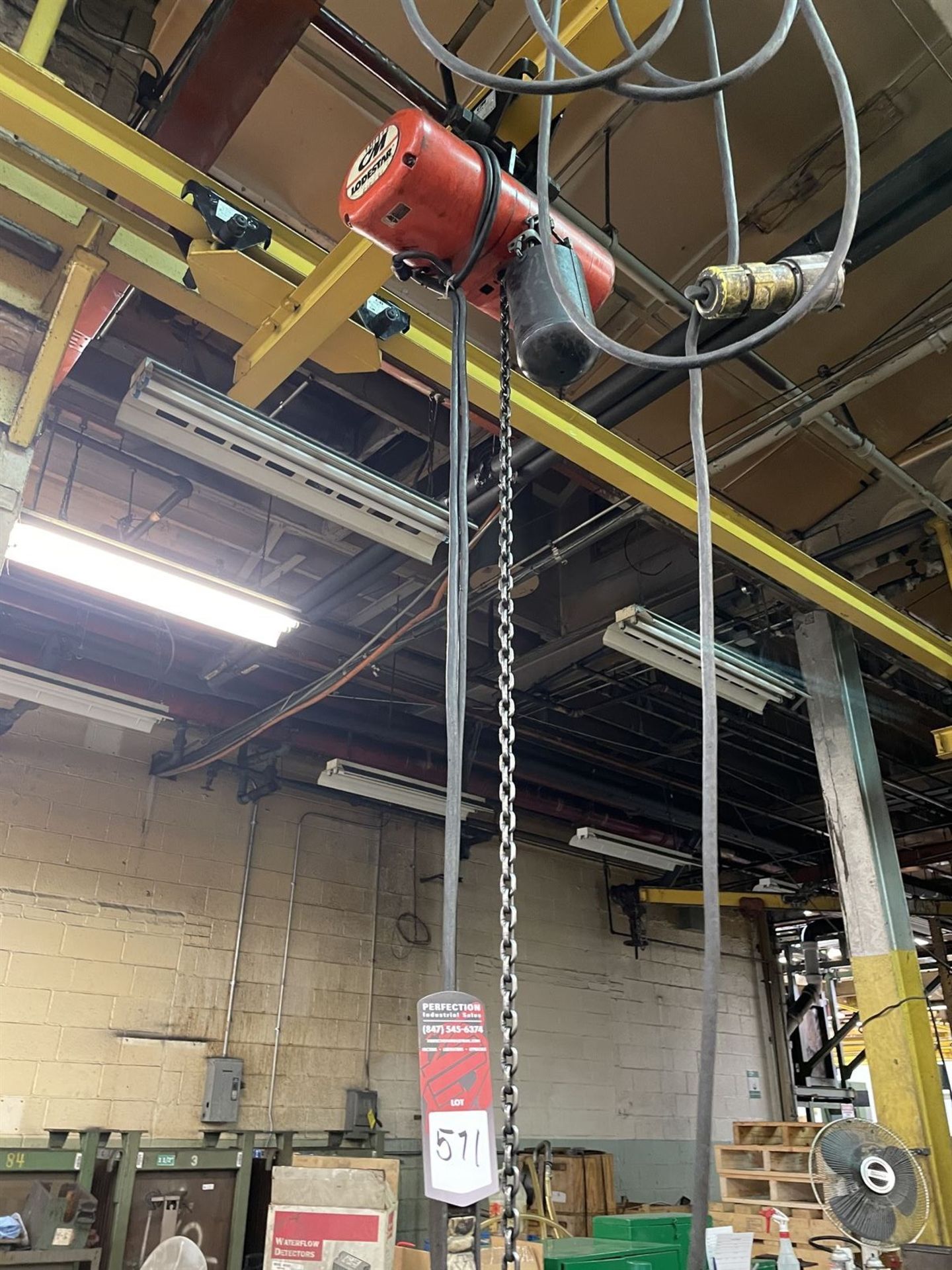 1/2 Ton CM Lodestar Electric Hoist w/ Pendant Control