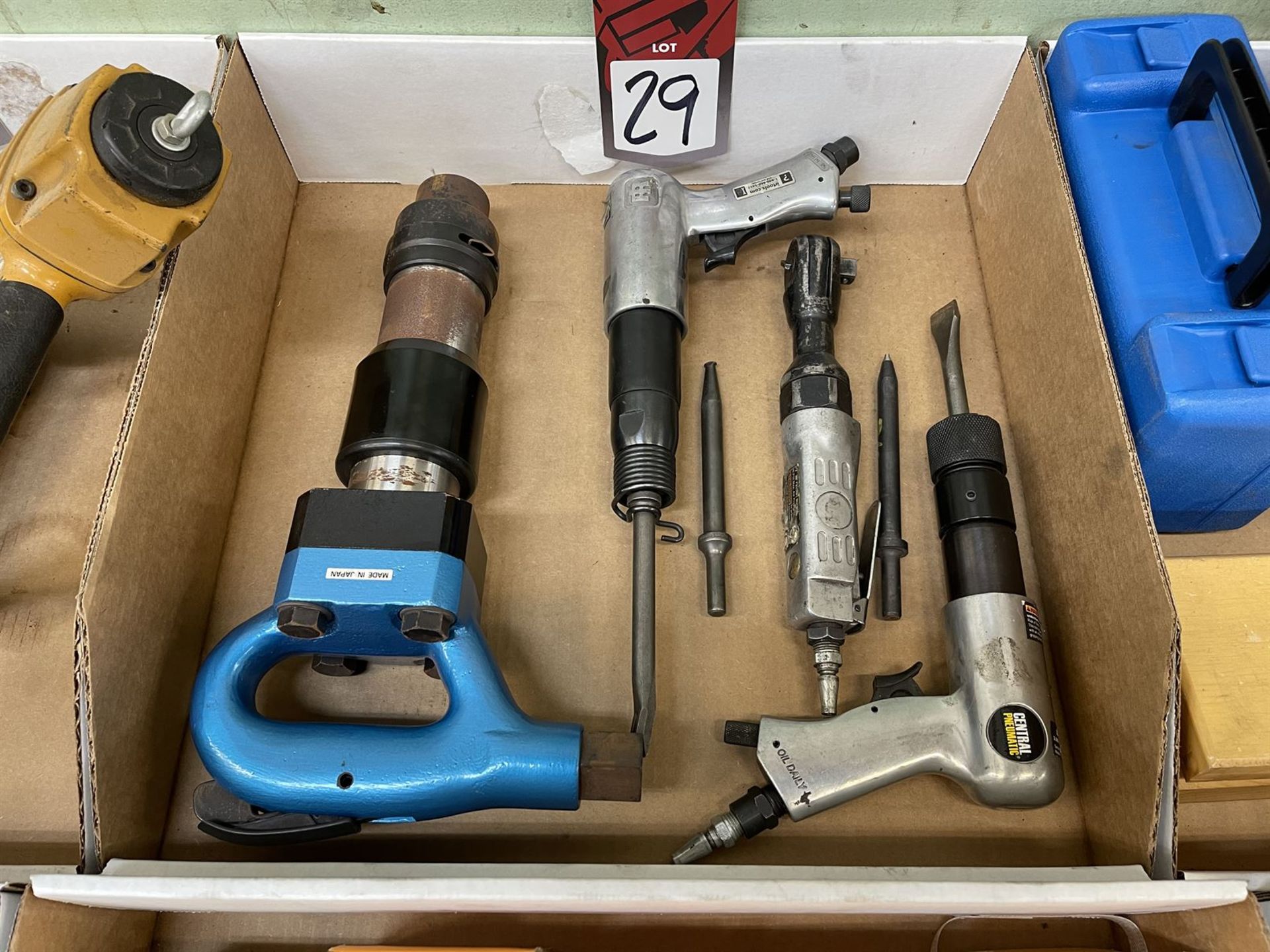 Lot Comprising Assorted Pneumatic Tools