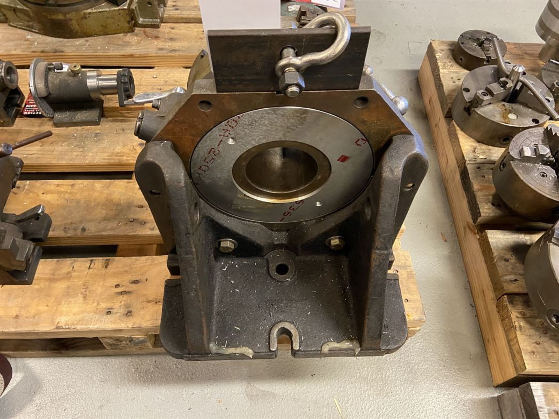 12" 3-Jaw Rotary Table on Rt Angle Mount - Image 5 of 5