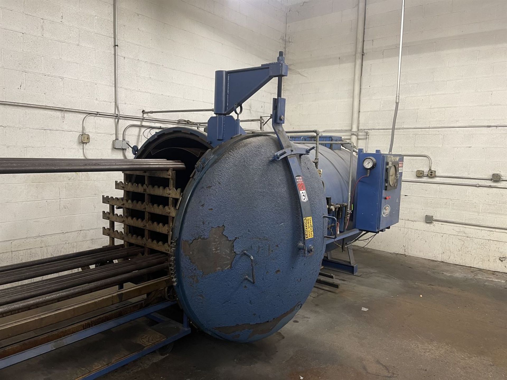 Autoclave, Approx. 60" Dia x 10' Enclosure, w/ (2) Loading Carts - Image 2 of 5