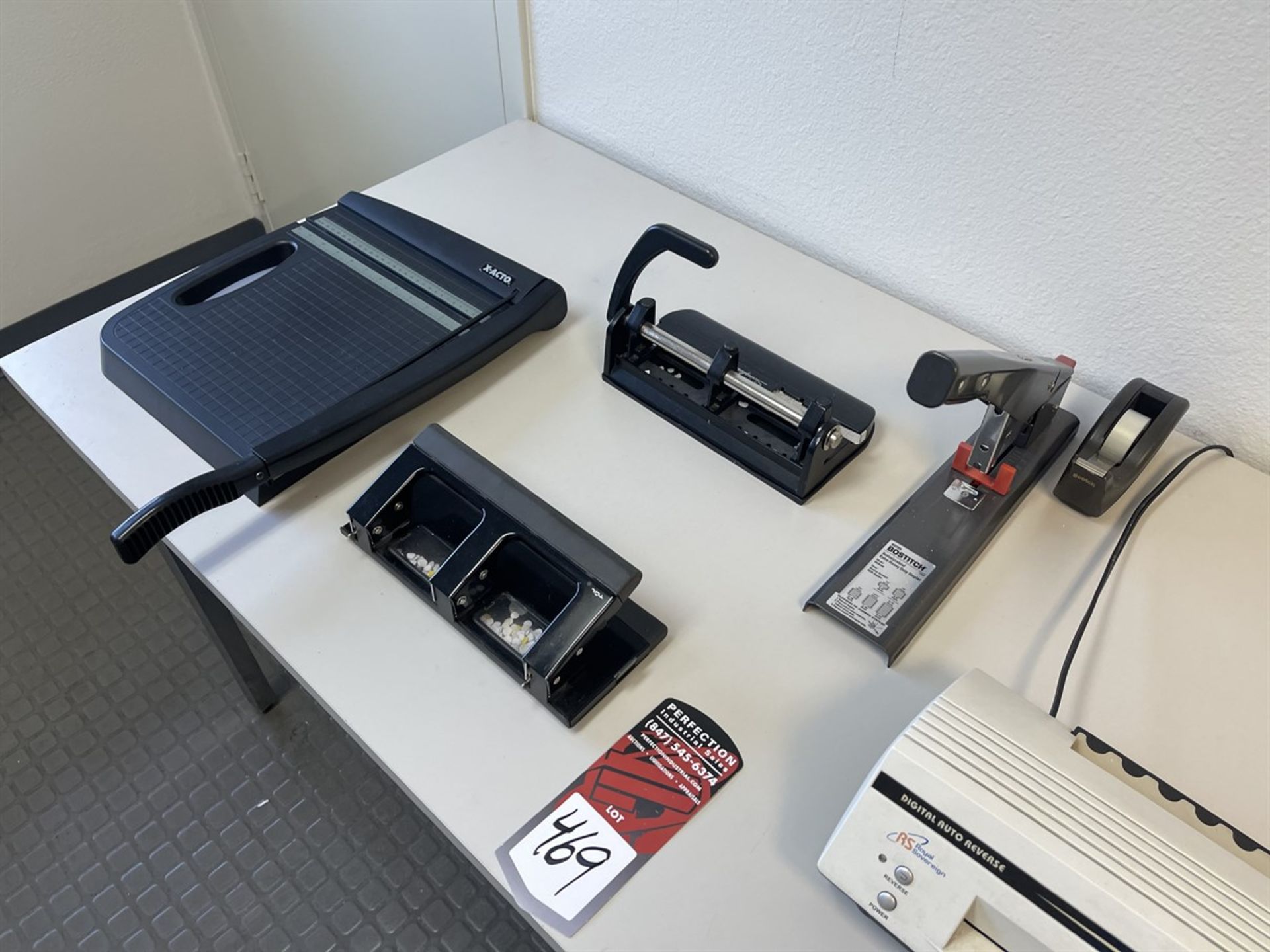 Lot of Office Supplies Including ROYAL SOVEREIGN APL-330U Laminator, 3-Hole Punches, Staples and - Image 3 of 3