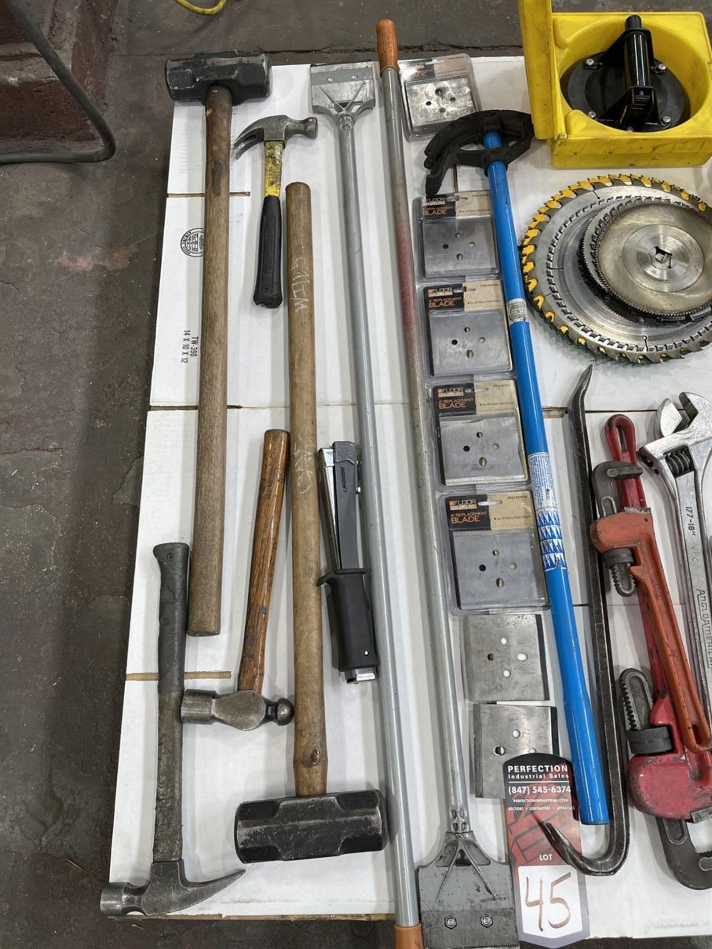 Lot Comprising Hammers, Scrapers, Suction Cups, Tube Bender, Pipe Wrenches and Tape Measures - Image 2 of 3
