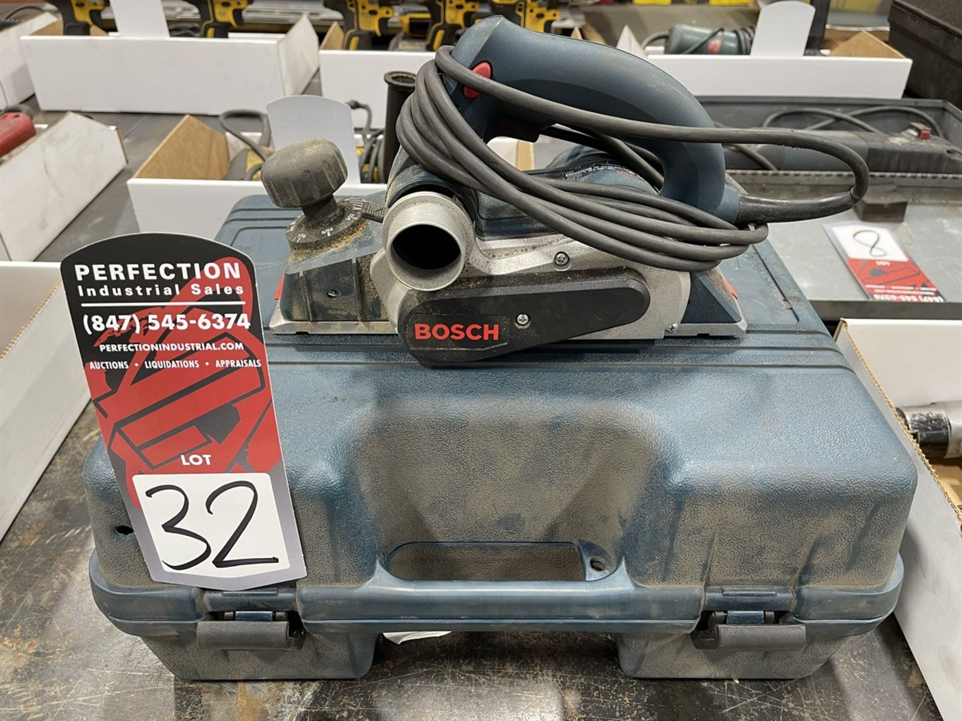 BOSCH 1594 Portable Planer