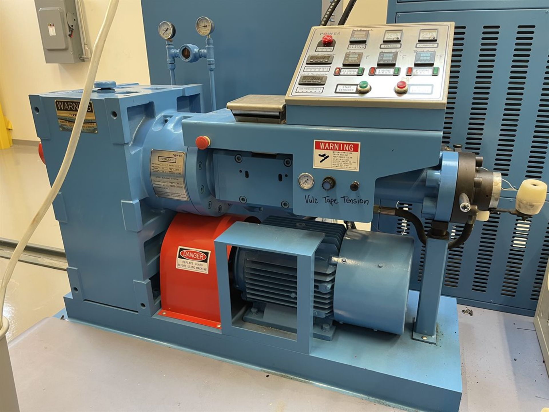 Power PTM-3040/03 Rubber Extruder/Roll Twisting Lathe System, w/ 15:1 Extruder, 300mm Max Swing - Image 2 of 11