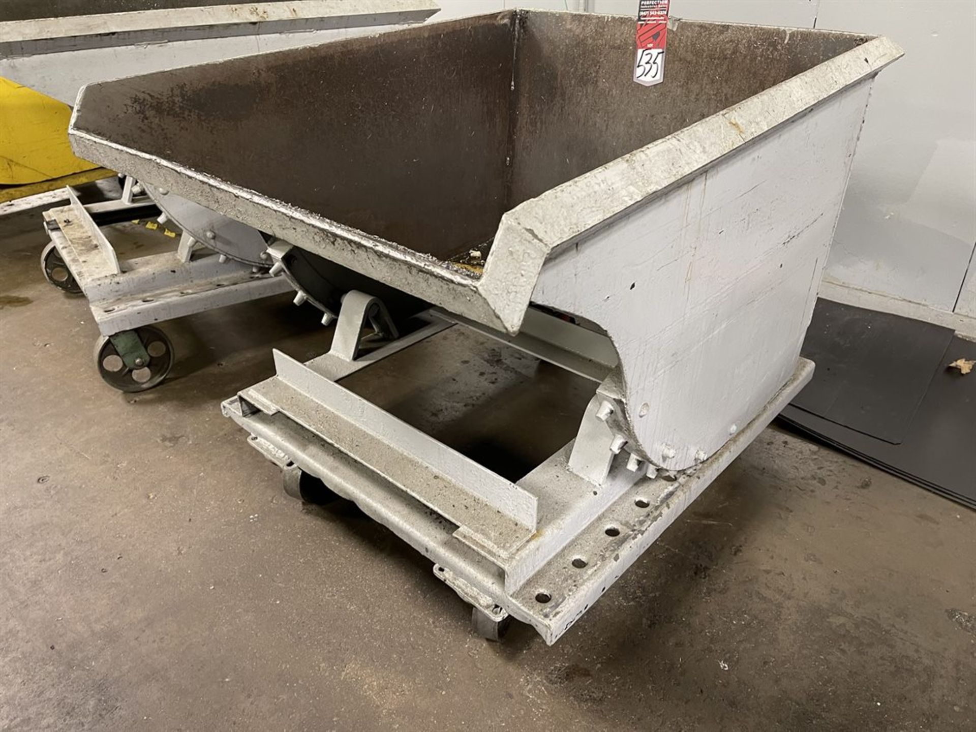 1/2 Cu Yd Self Dumping Hopper on Wheels