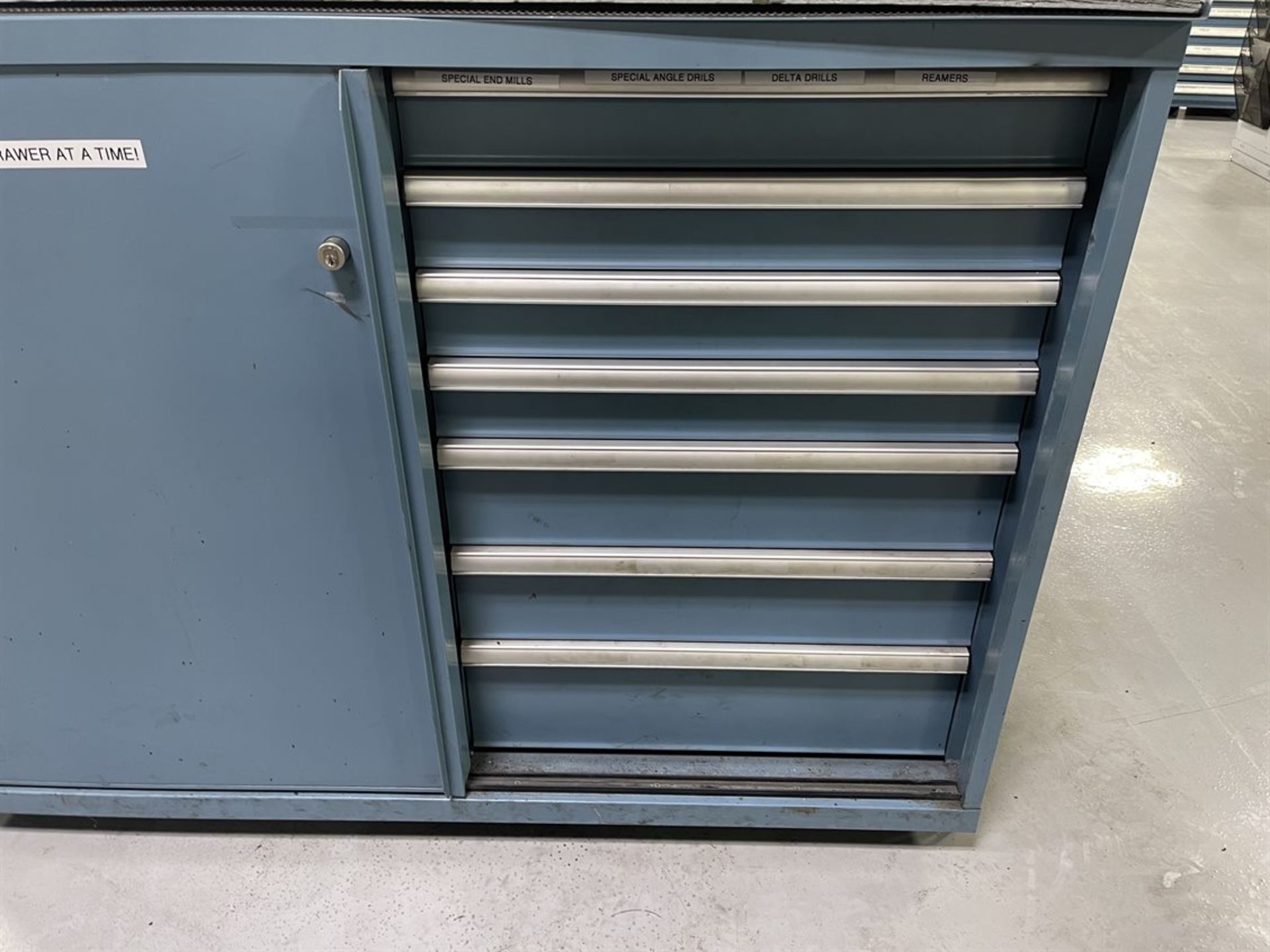 LISTA Ball Bearing Tool Cabinet - Image 2 of 3