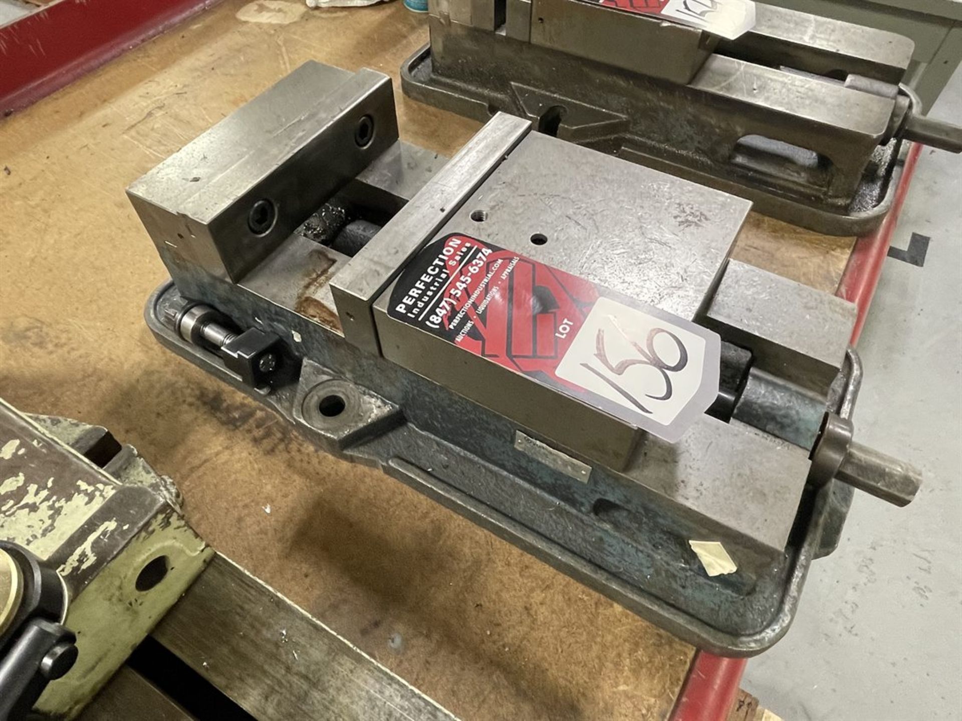 YUASA 8" Machine Vise