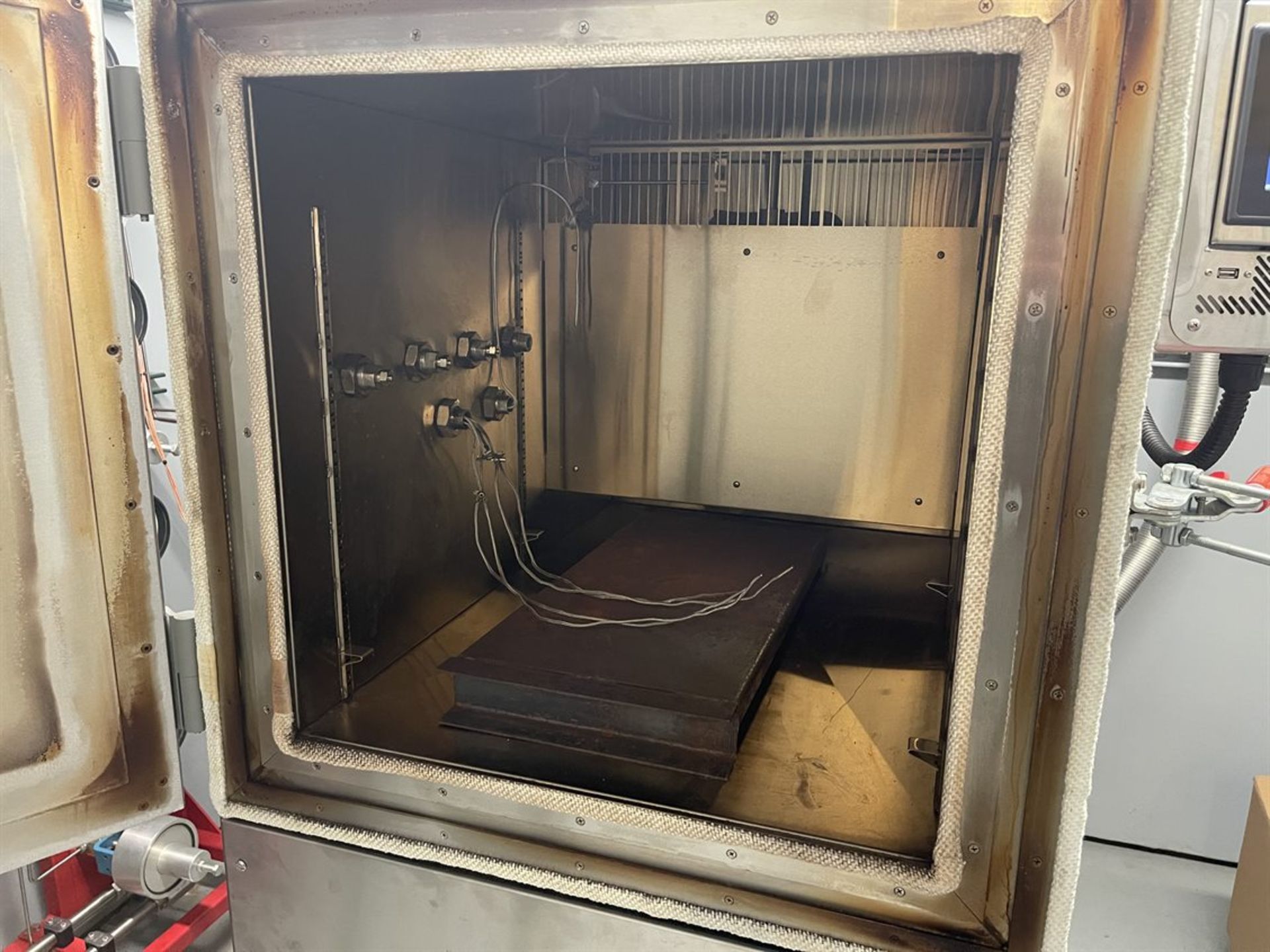 Cincinnati Sub Zero CTS-8-LN2 Environmental Chamber, s/n 14-CT15865, 24" x 24" x 24" Capacity, ( - Image 2 of 4