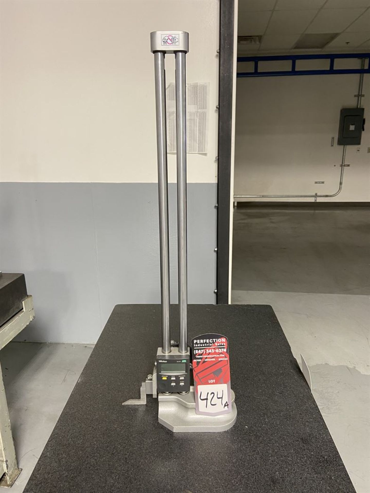 Mitutoyo 24" Digital Height Gauge