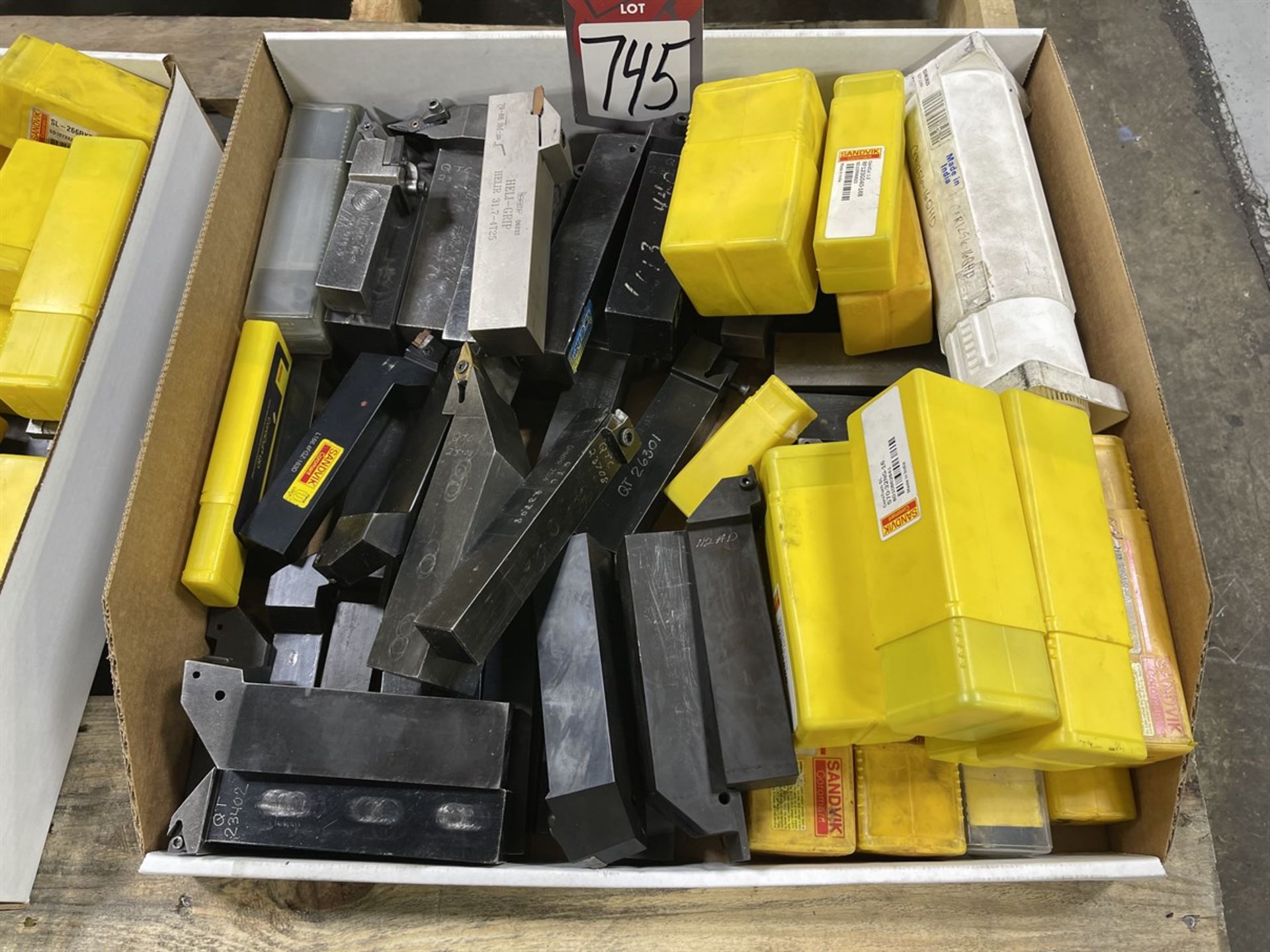 Lot of Carbide Inserted Turning Tools