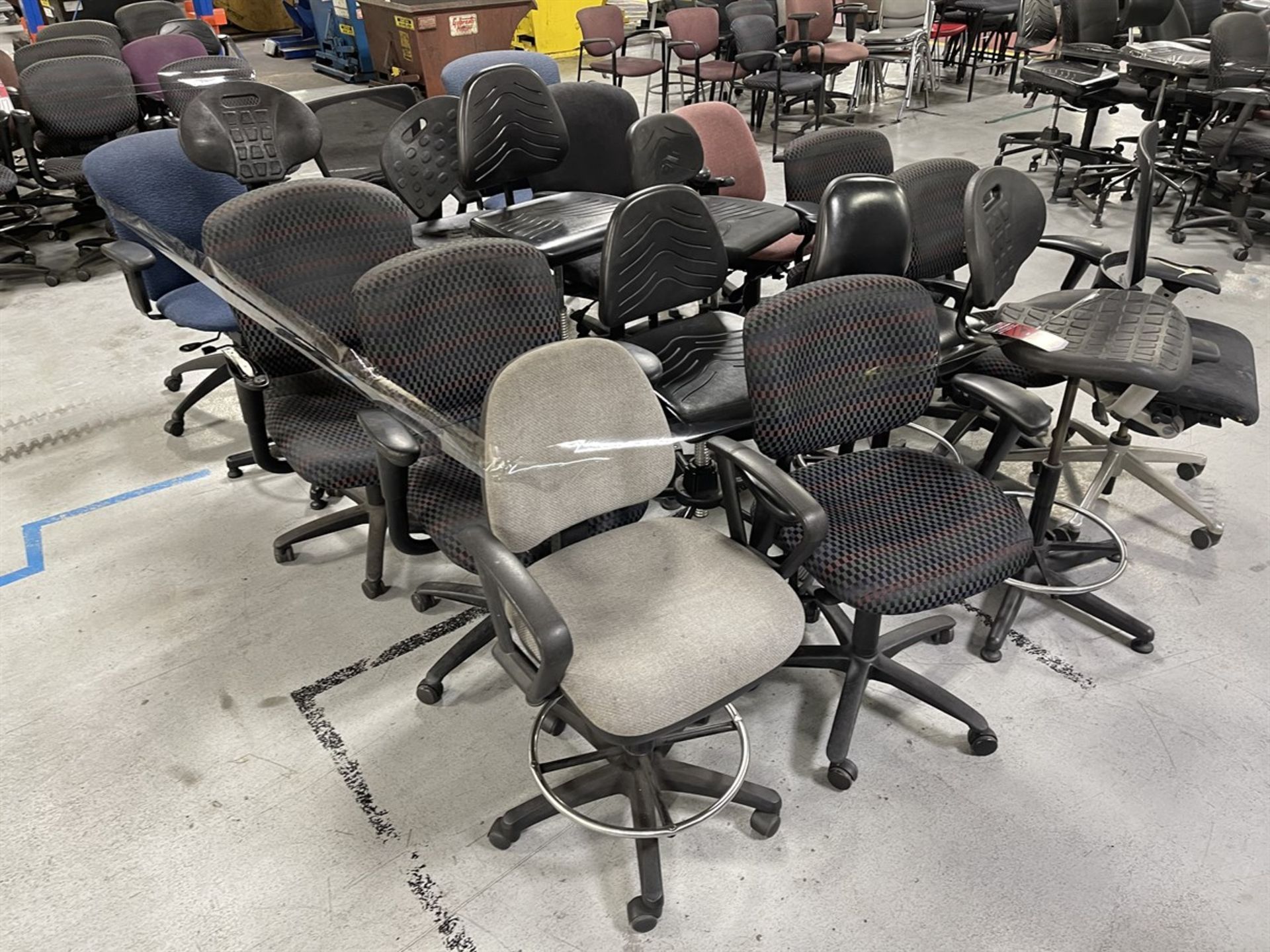 Lot of (20) Office Chairs