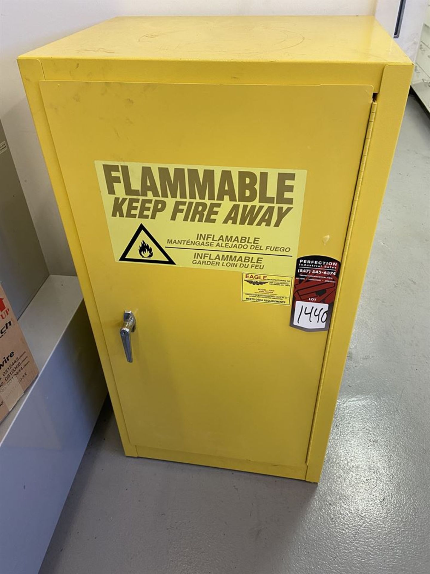 16 Gallon Flammable Liquid Cabinet (Met Lab)