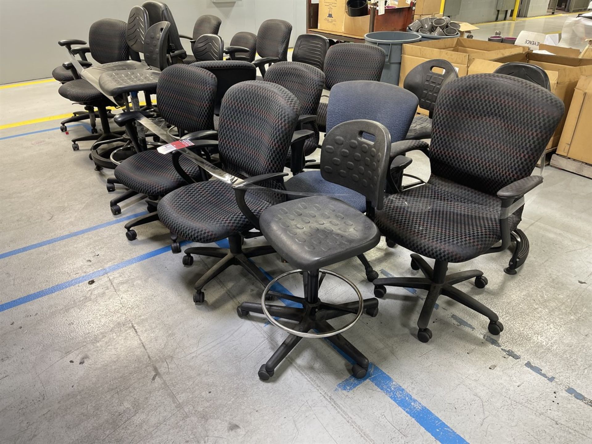 Lot of (20) Office Chairs