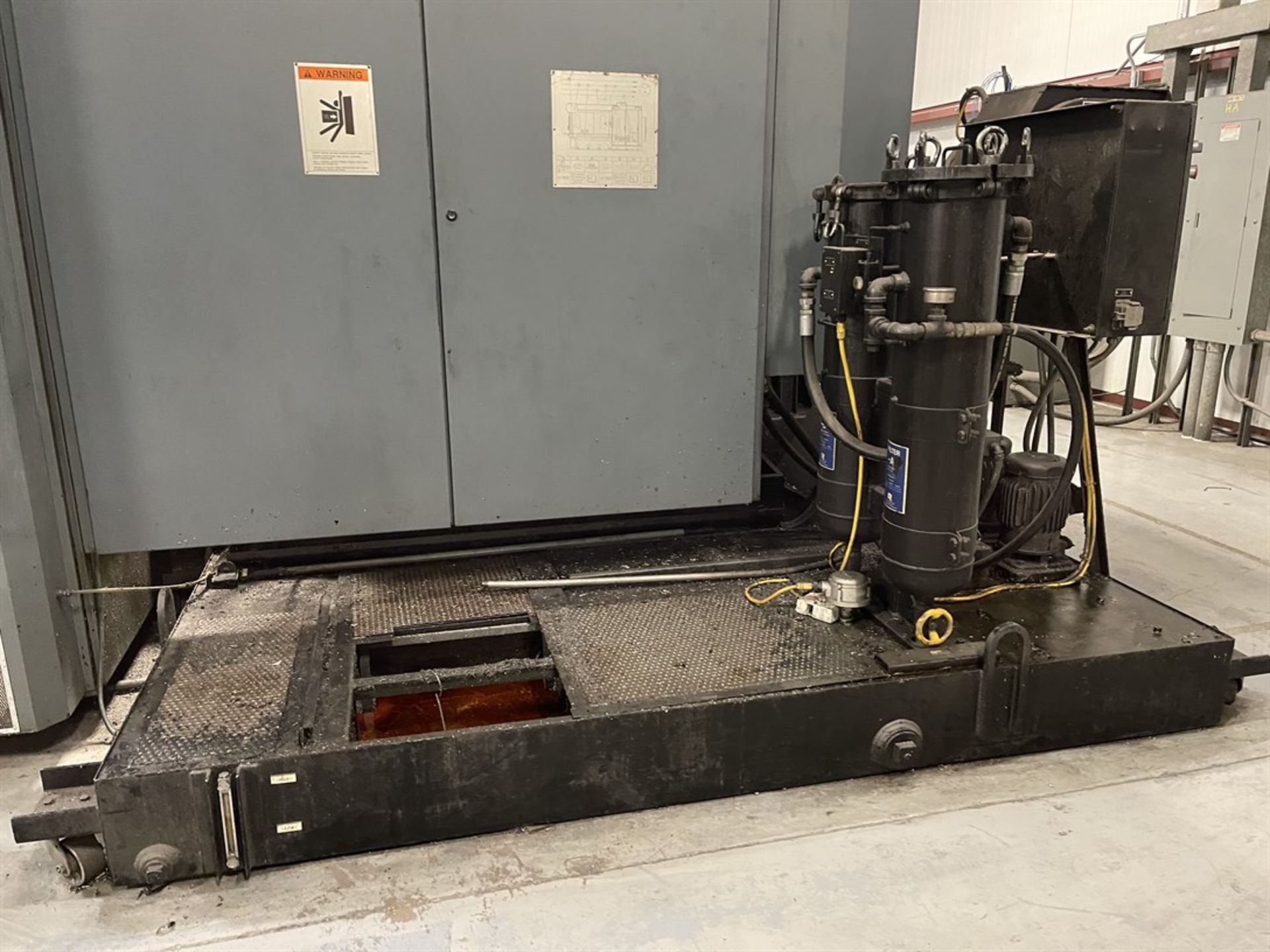 CINCINNATTI HPC 500XT Horizontal Machining Centers, s/n KA00D0399013, w/ SIEMENS Control, (2) 19. - Image 8 of 9