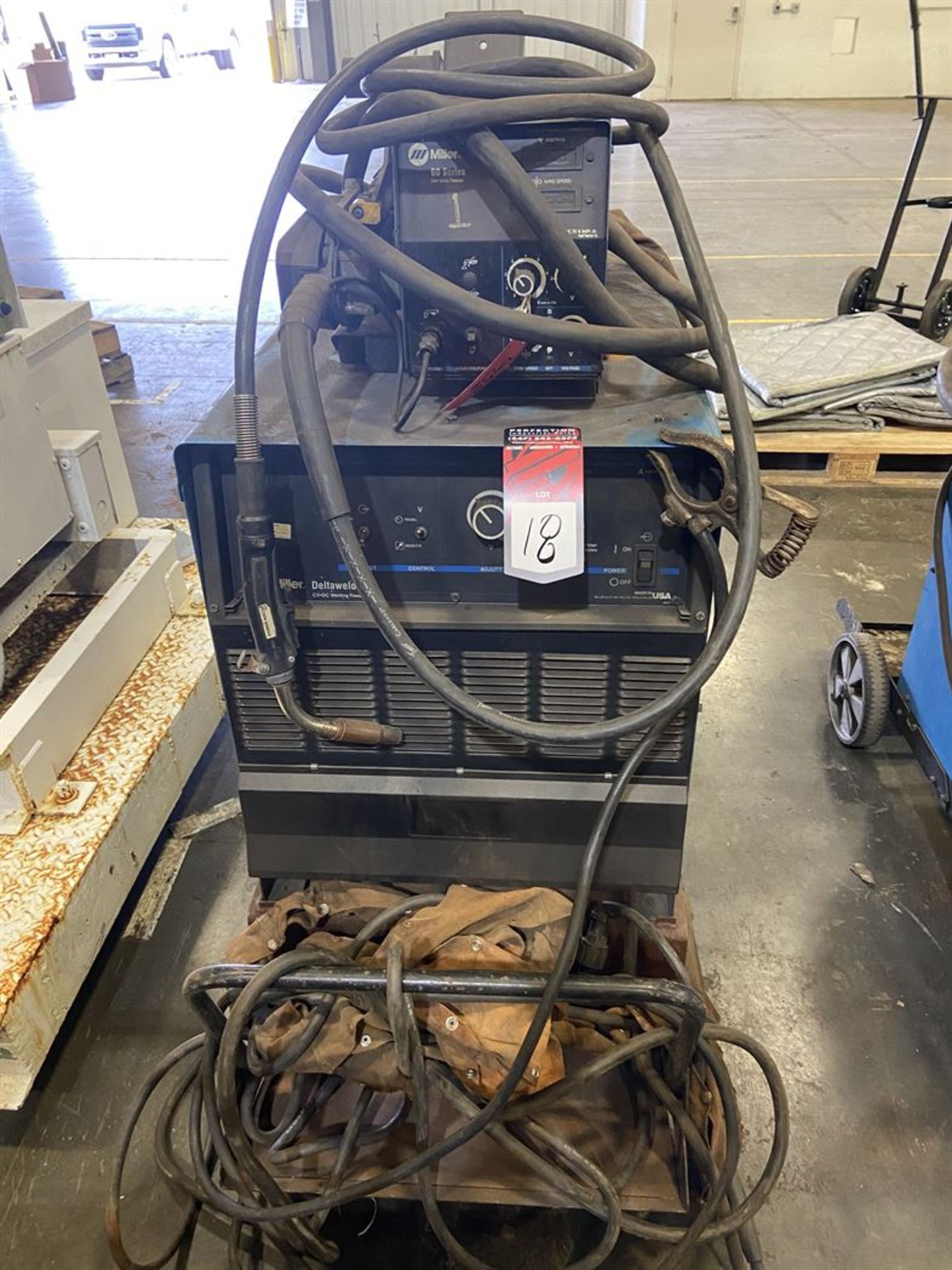 Miller Deltaweld 652 on Cart with 60 Series Feed, s/n LC336415