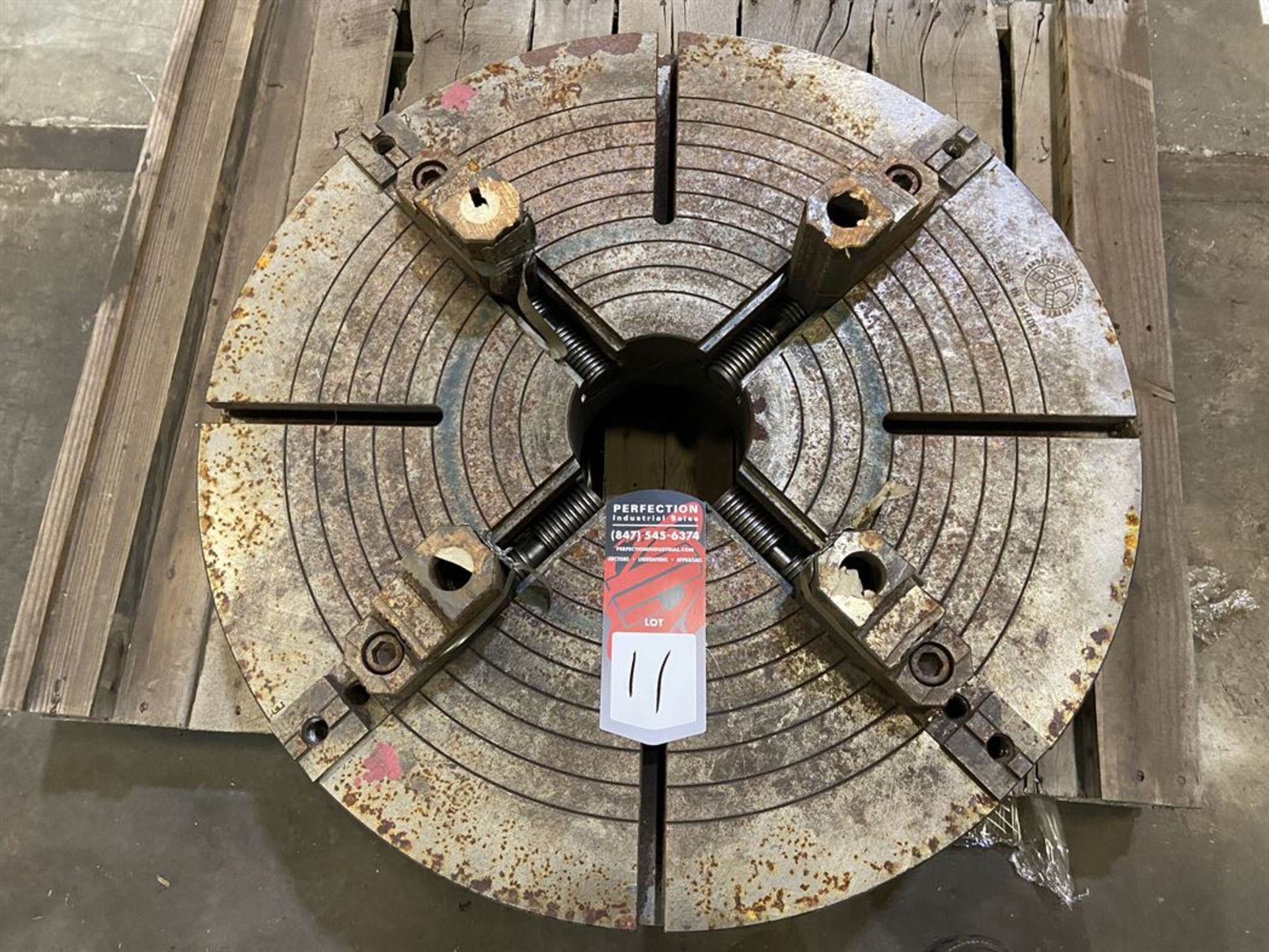 29.75" 4-Jaw Chuck