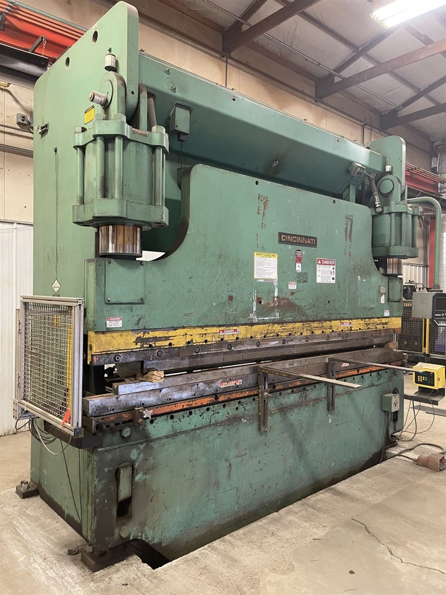 Cincinnati 350 CB x 10 Hydraulic Press Brake, s/n 49097, 350 Ton, 12' OA, 10" Stroke, Autobend 7 CNC - Image 2 of 11