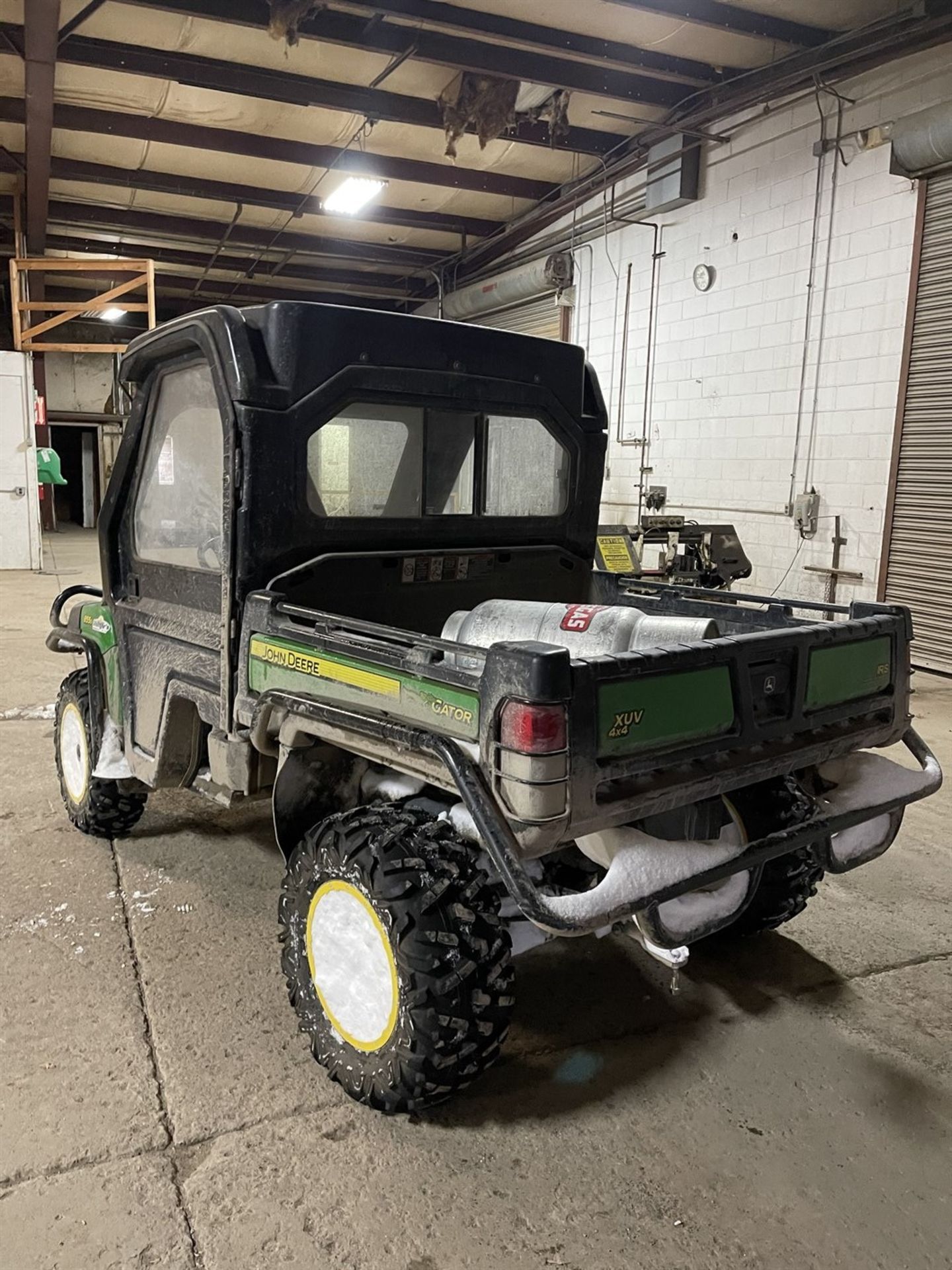 John Deere 855D Gator XUV, s/n M0HX0PA114997, 4X4, Diesel, Heat, Power Dump - Image 3 of 9