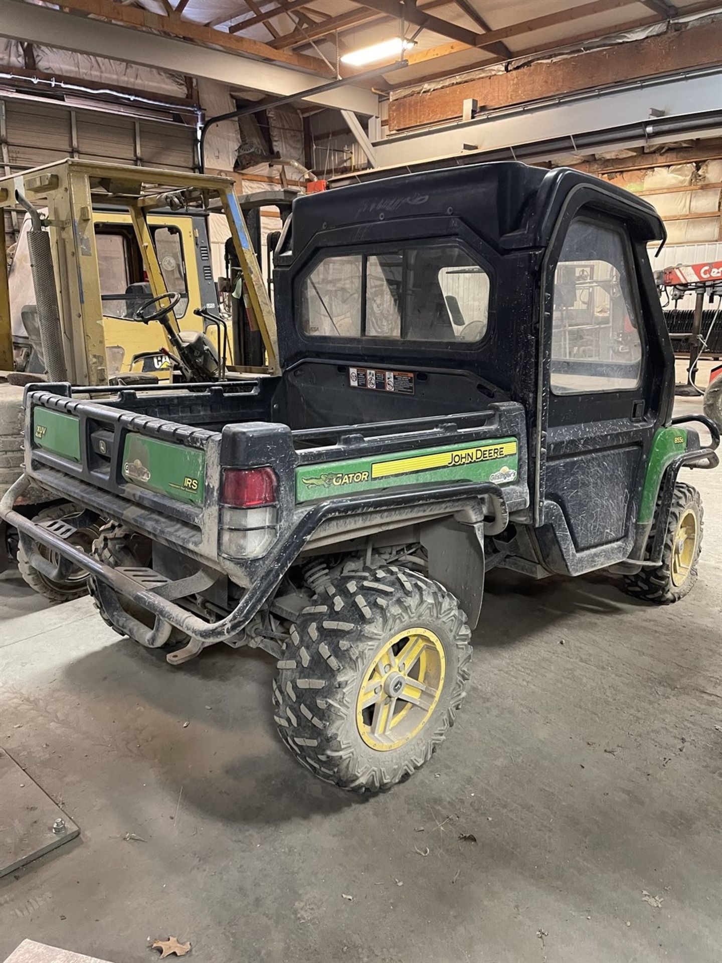 John Deere 855D Gator XUV, s/n M0HX0PA121361, 4X4, Diesel, Heat, Power Dump - Image 4 of 9