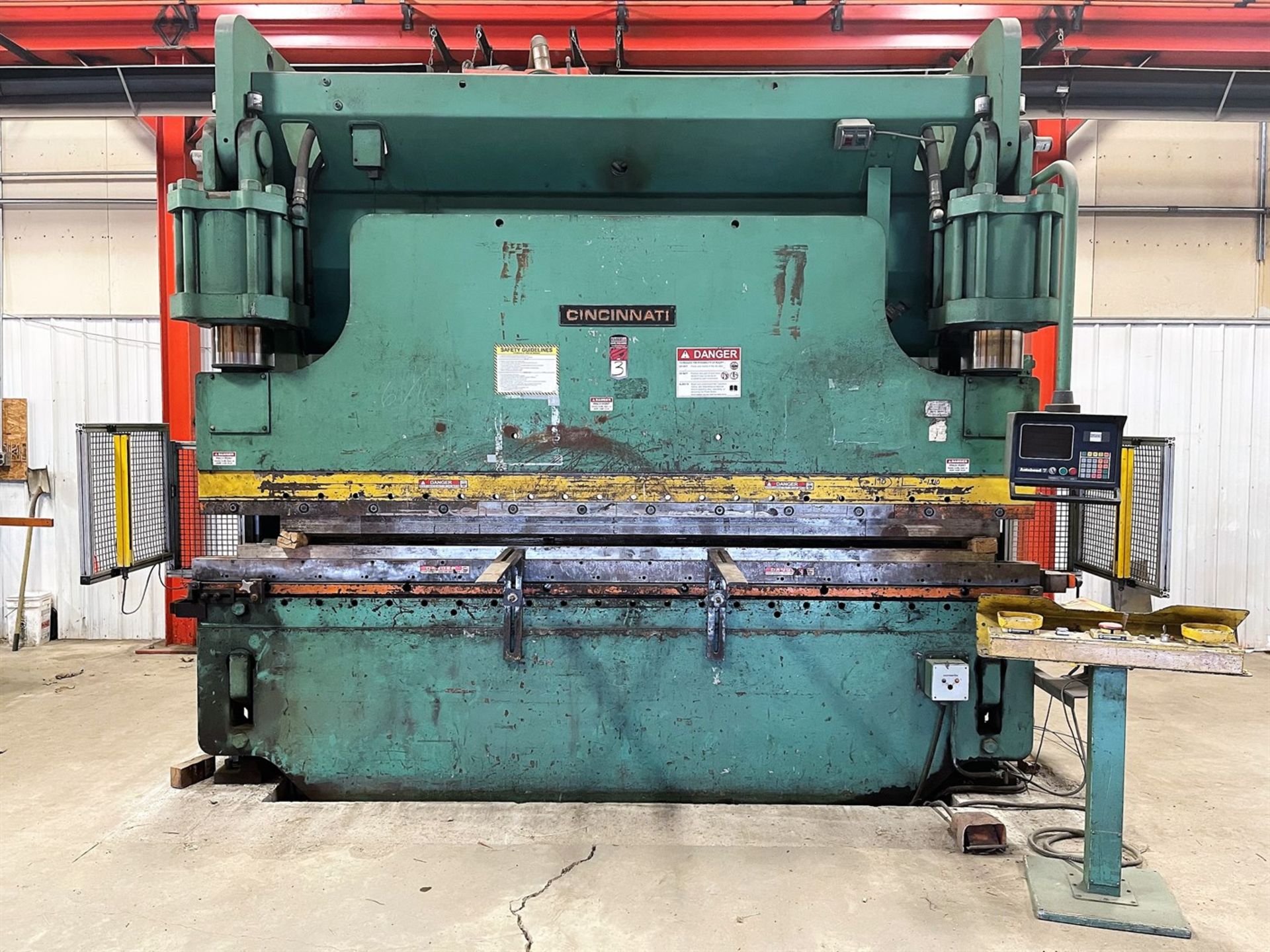 Cincinnati 350 CB x 10 Hydraulic Press Brake, s/n 49097, 350 Ton, 12' OA, 10" Stroke, Autobend 7 CNC