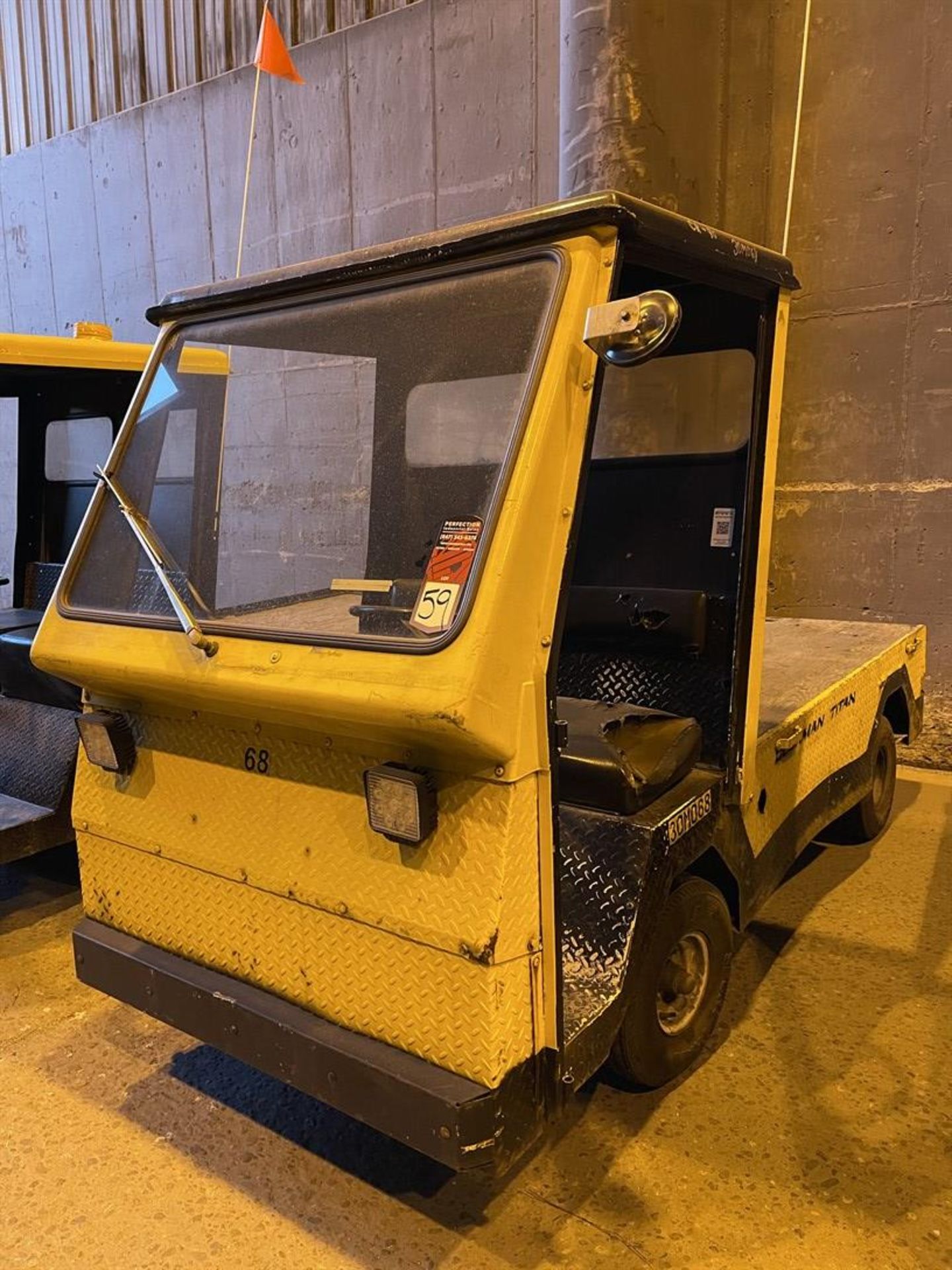 CUSHMAN Titan 335 Warehouse Vehicle, s/n 97019098