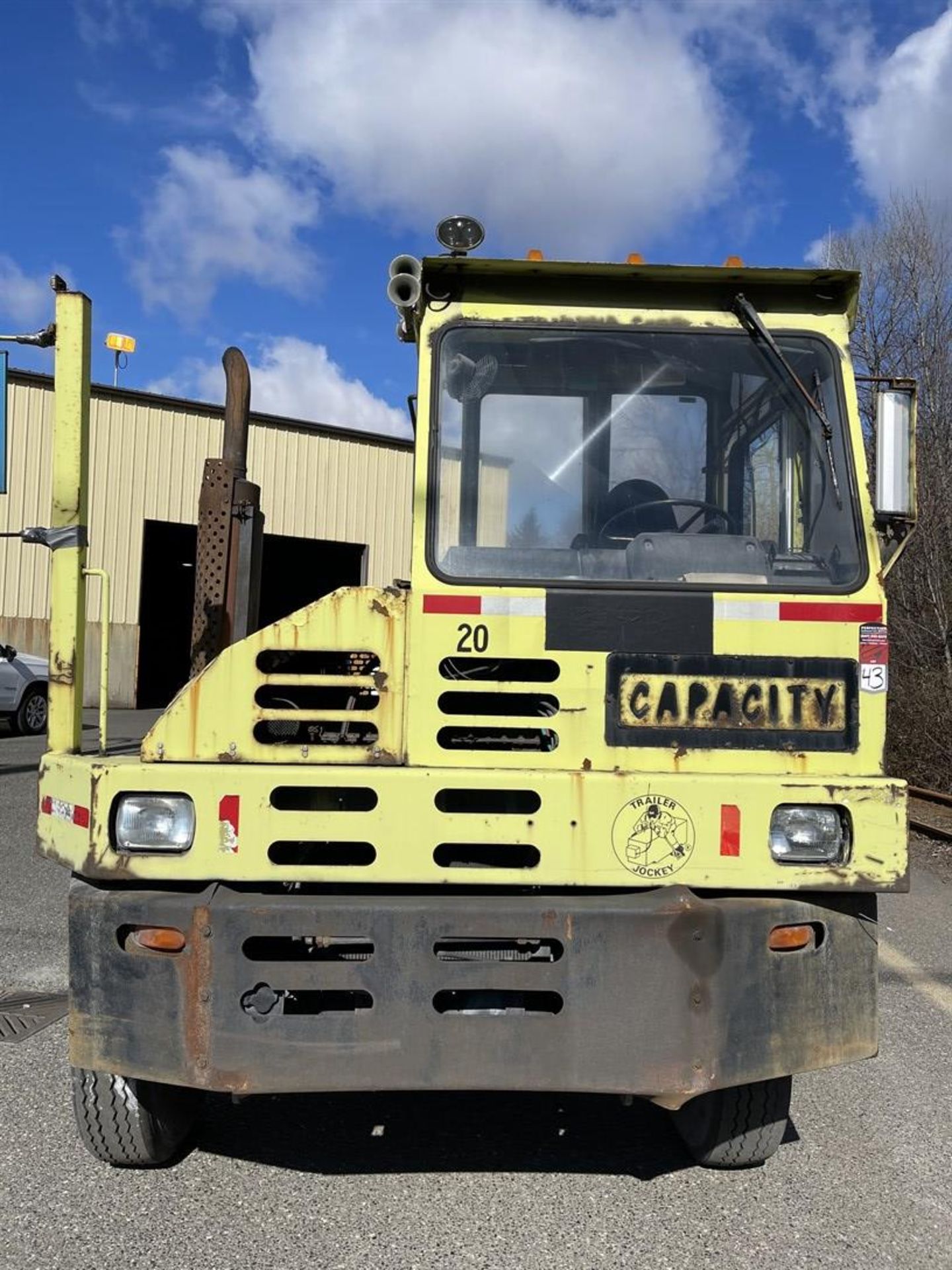 CAPACITY 7000DR Spotter Truck - Image 3 of 8