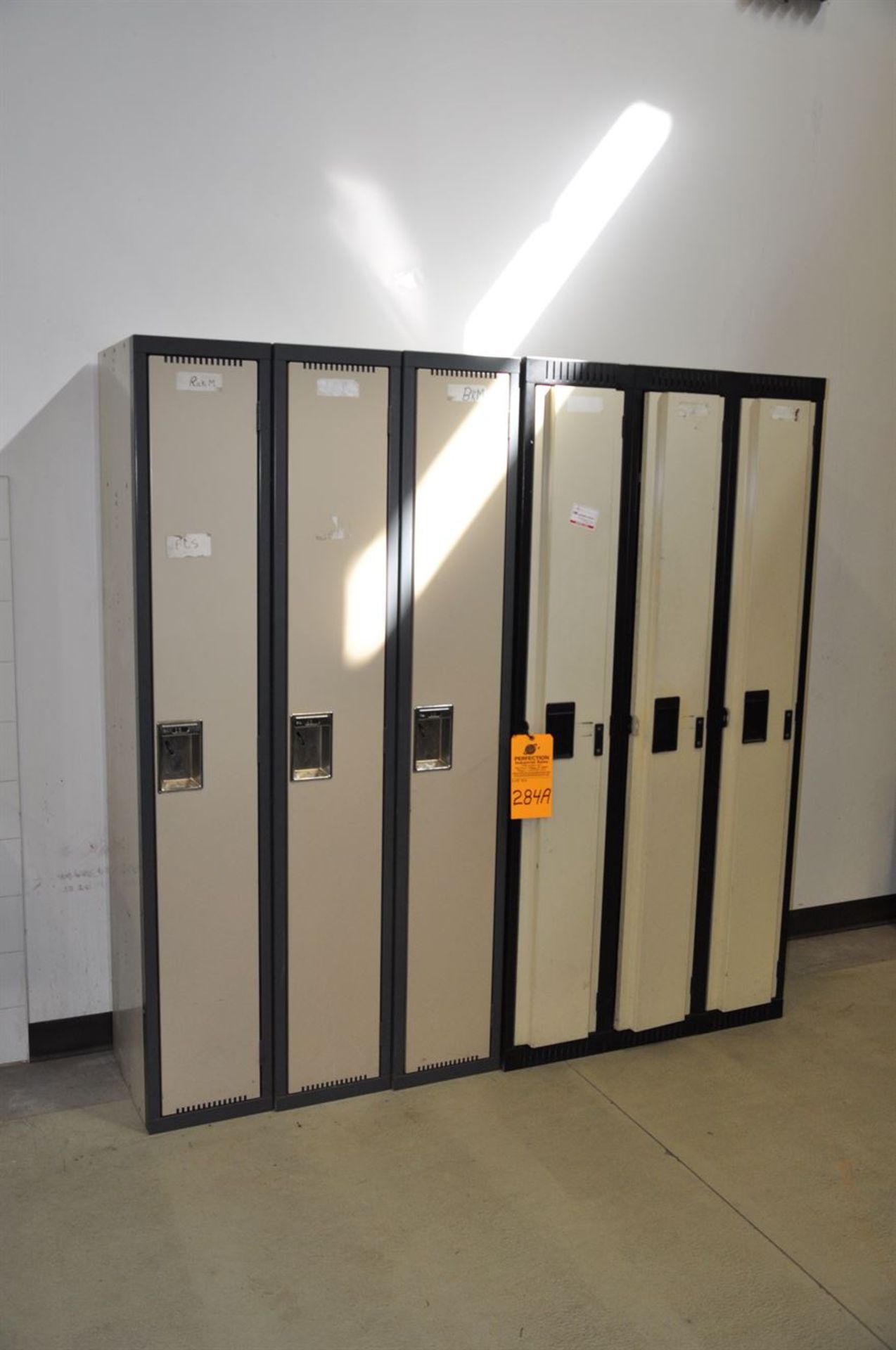 Lockers (changing room)