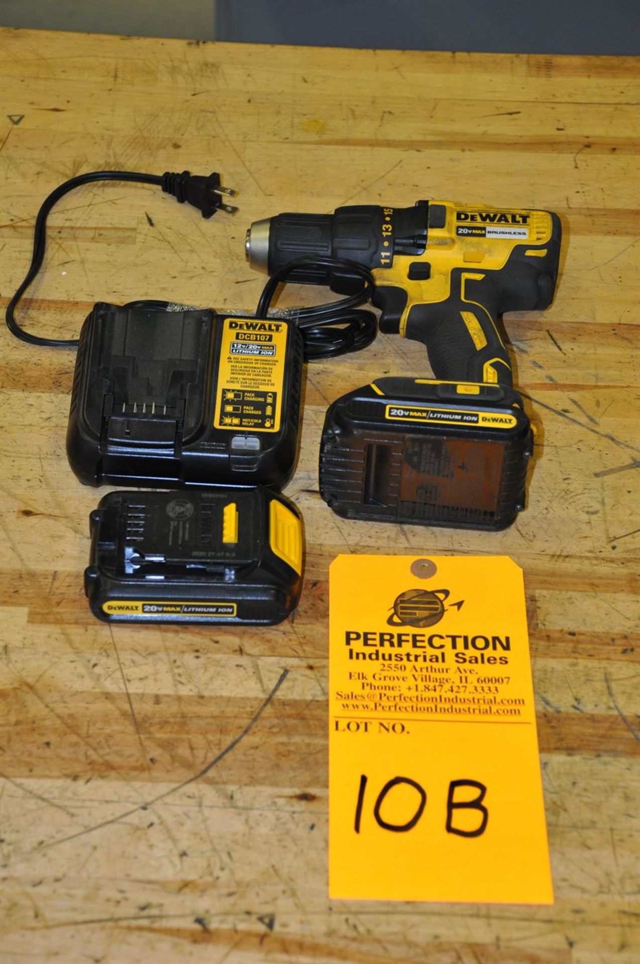 DeWalt 20 V Max Lithium Ion Cordless Drill