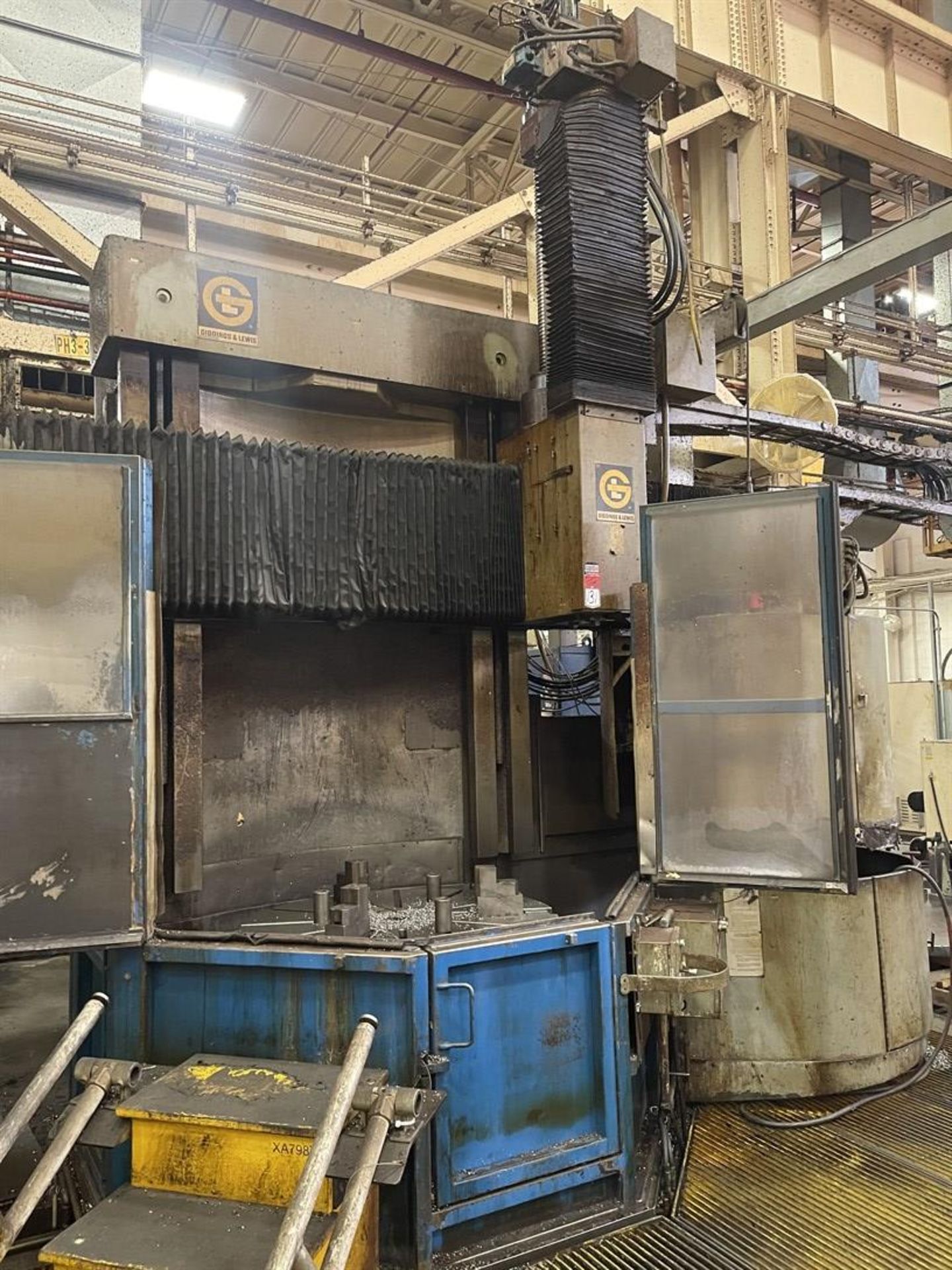 GIDDINGS & LEWIS 48" CNC Vertical Boring Mill, s/n 512-67-77, w/ FANUC 0i-TD Control, 48" Table - Image 3 of 10